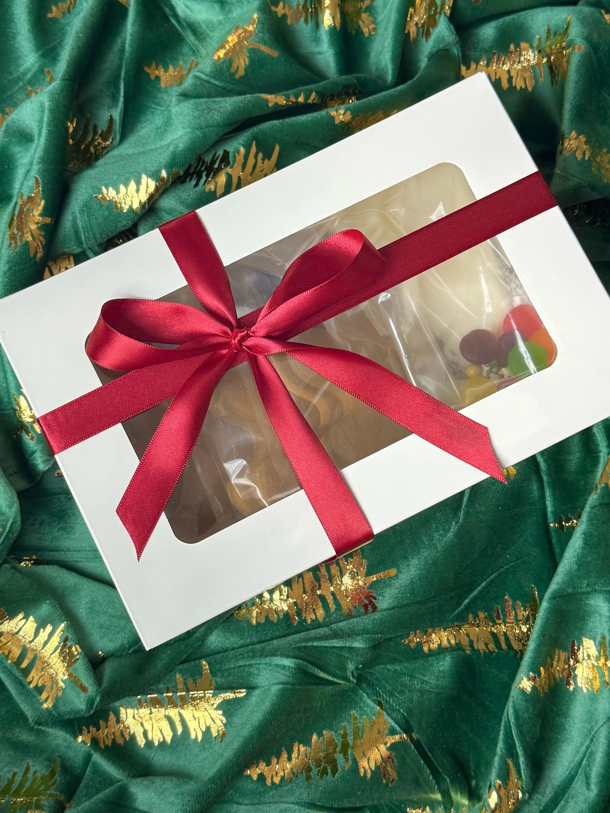 Gingerbread Decorating Kit - perfect Christmas activity for kids