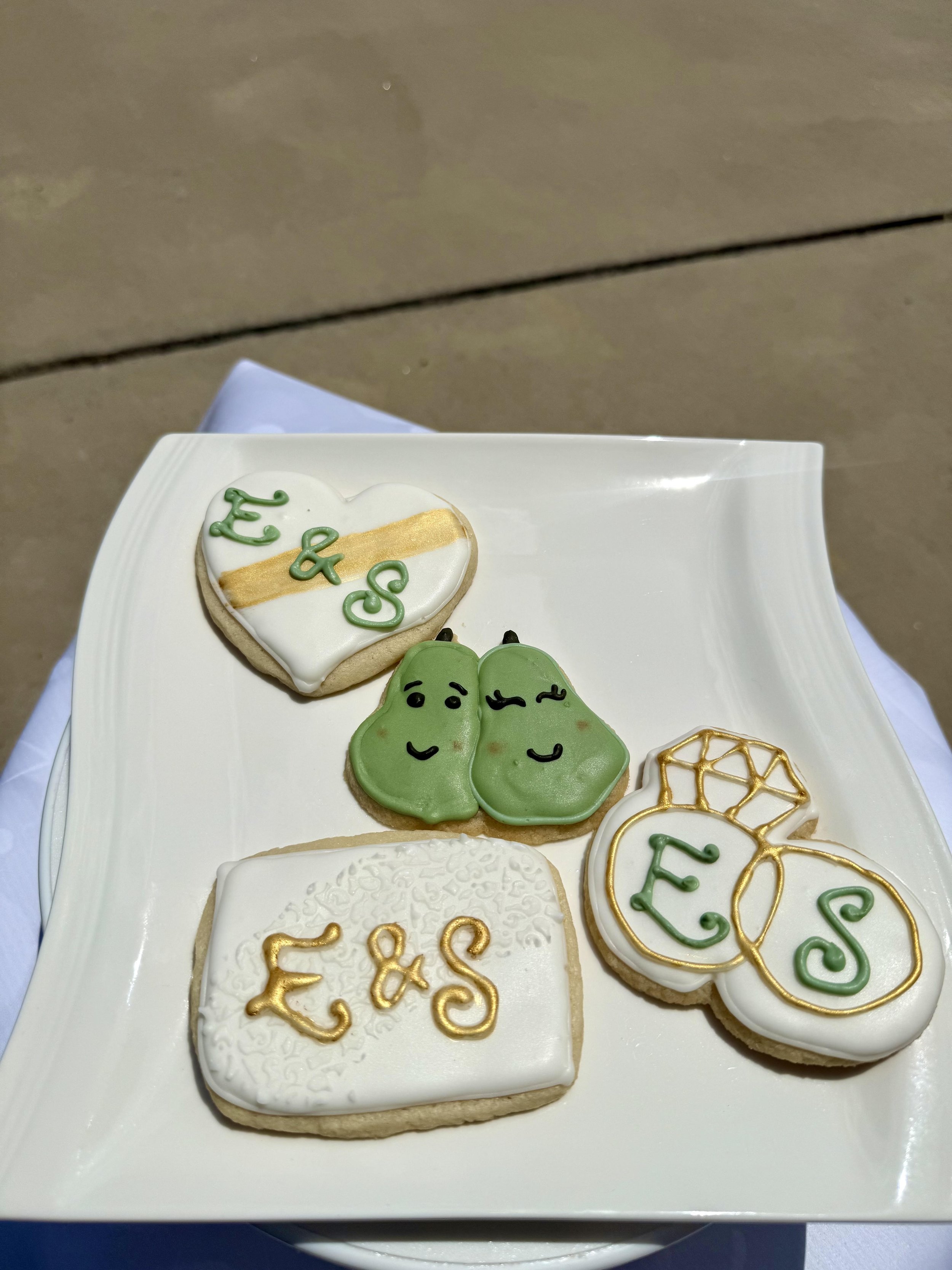 Bridal shower cookies 2.jpg
