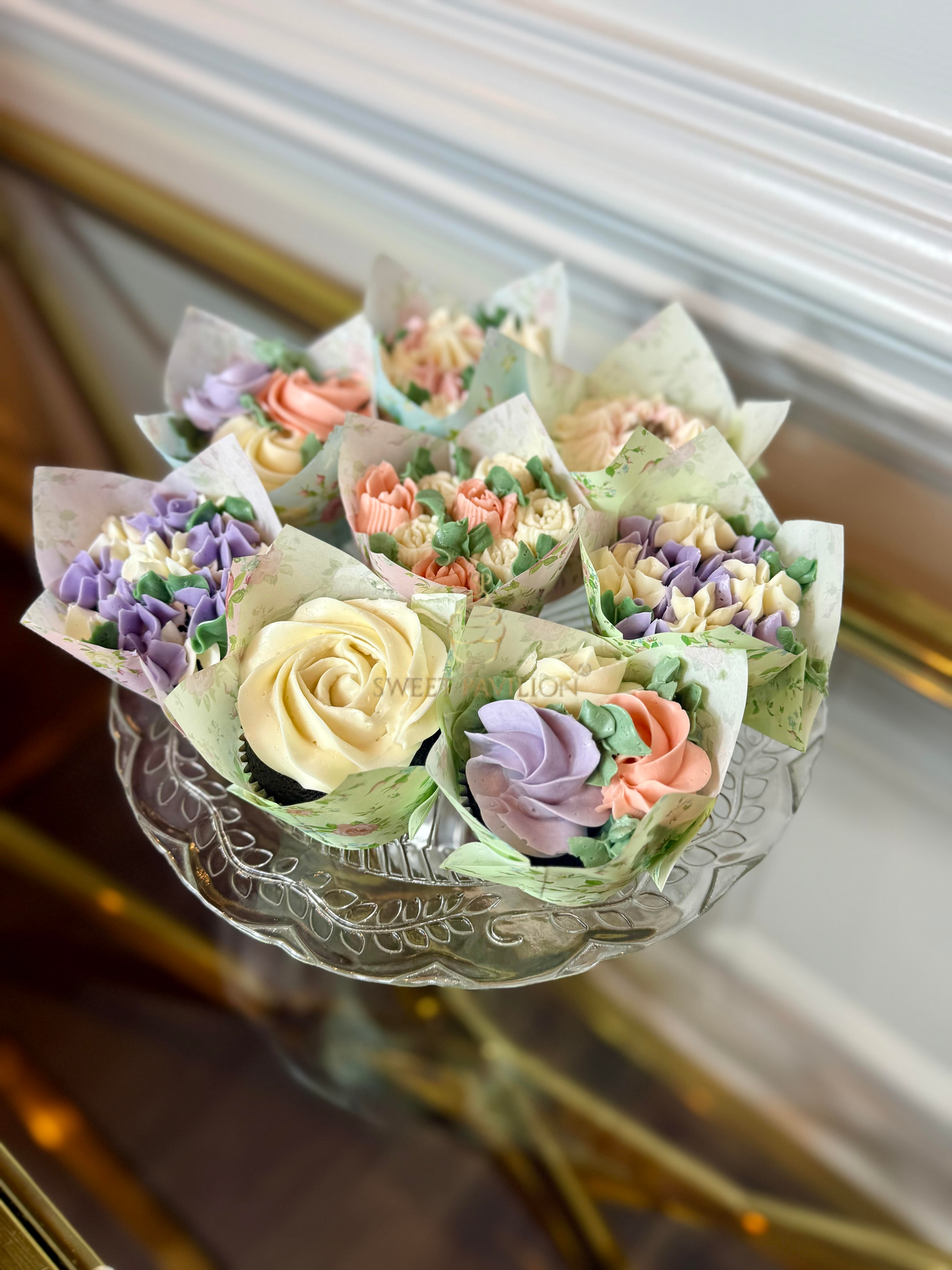 Buttercream Floral Bouquet Masterclass, buttercream cupcake bouquet, Vanessa Sencherey, cupcakes near me, cupcake delivery near me,