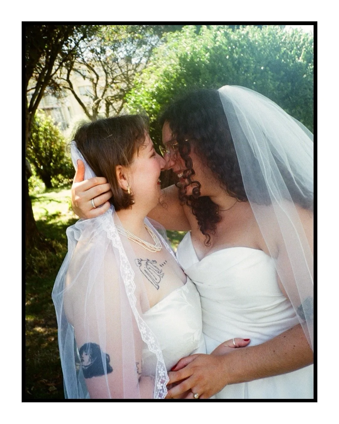 Gioia (she/her) &amp; Eliza (she/her) ❤️✨
These gorgeous Brides on 35mm &amp; digital 
I first met these two on a rainy windy Brighton beach for a little portfolio shoot, since then I&rsquo;d followed them and kept up with them on social media, so wh
