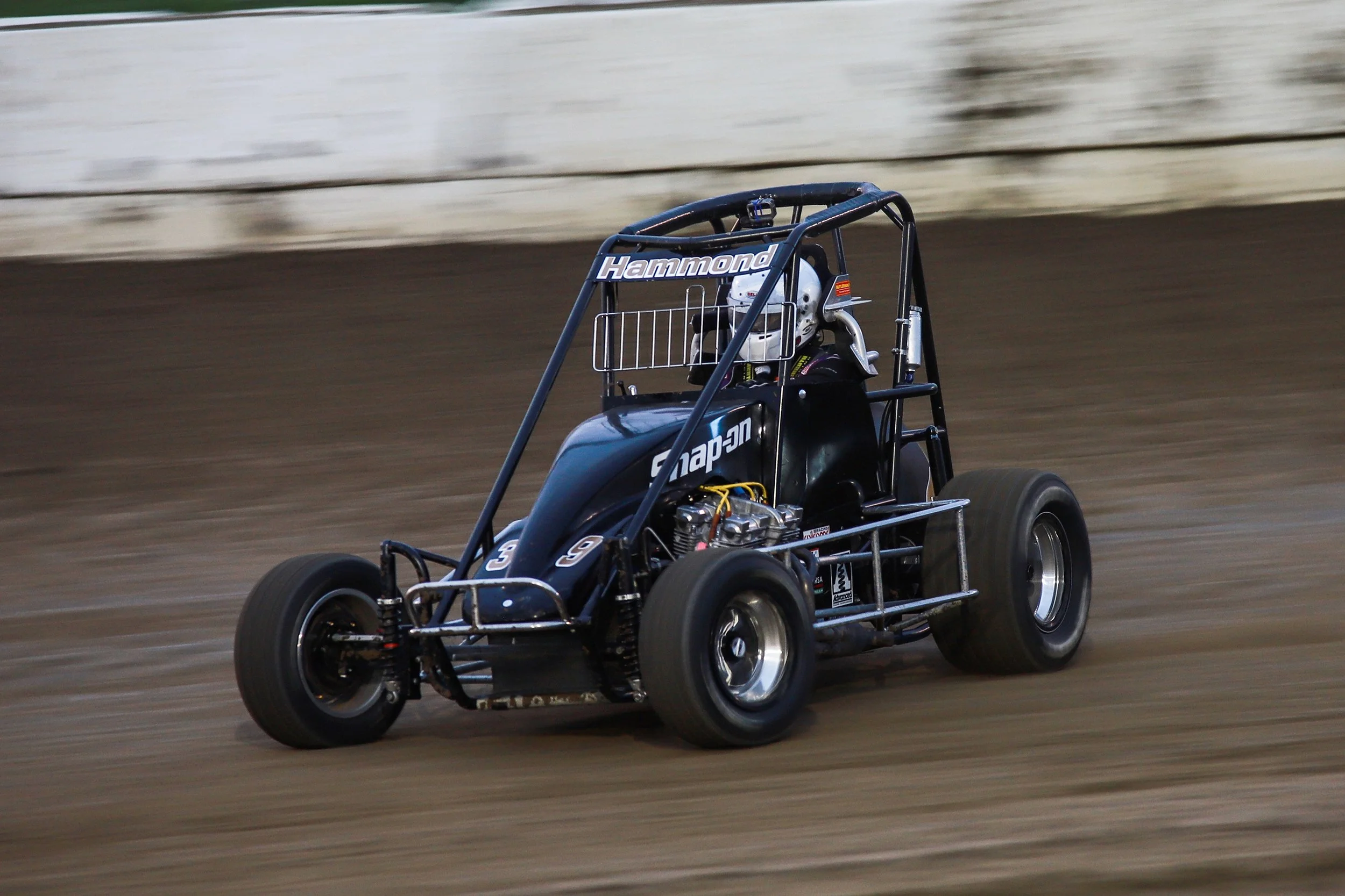 Kenyon Midget Series in crucial 3-race stretch