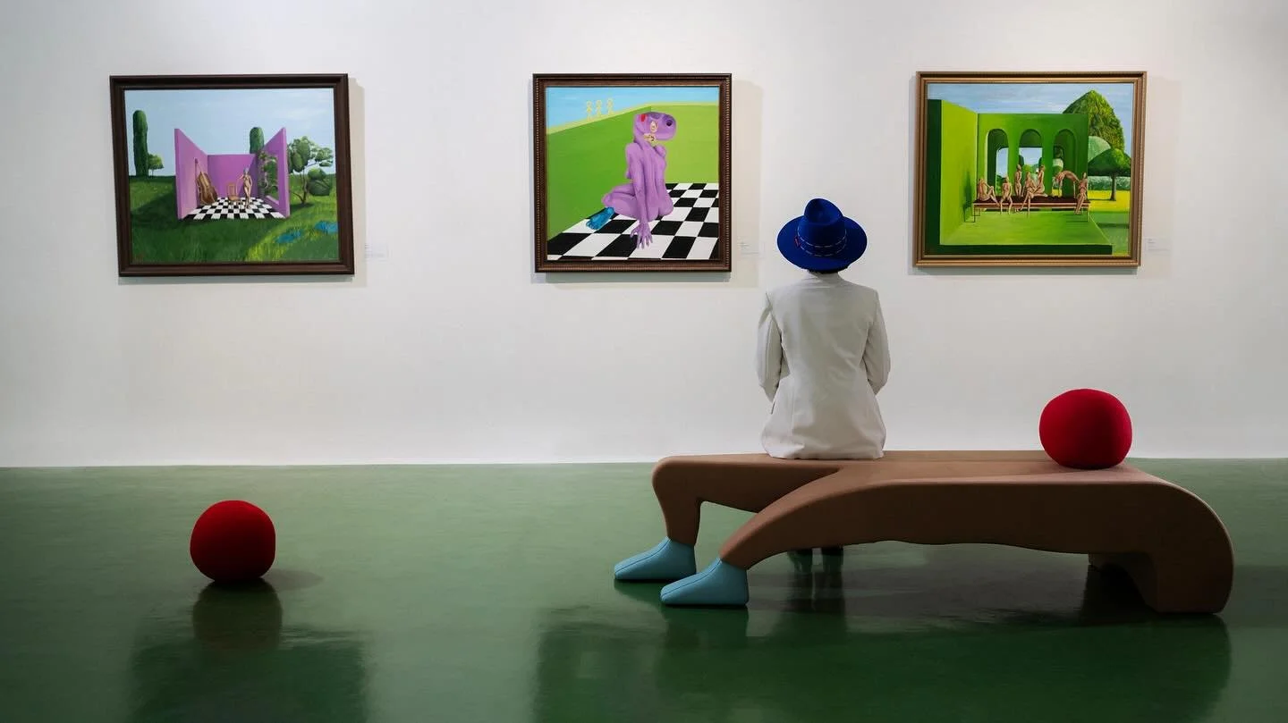 Rather than searching for a place to fit into this world, we&rsquo;re meant to create a world of our own.
This saying led me on a surrealist journey &mdash; one that brought peace to my inner artist.

Katrina is one of those surrealists who has creat