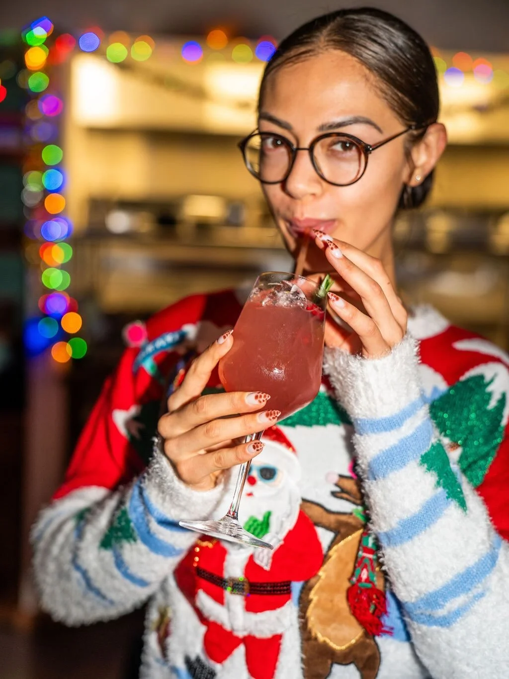 Naughty or nice, we&rsquo;ve got a little something for everyone on our Christmas (cocktail) list. 

𝓜𝓮𝓻𝓻𝔂 &amp; 𝓑𝓻𝓲𝓰𝓱𝓽
@oddbird n/a sparkling wine, ginger beer, cranberry, cinnamon, rosemary

#atlanta #lasemillaatl #holidayspirit
