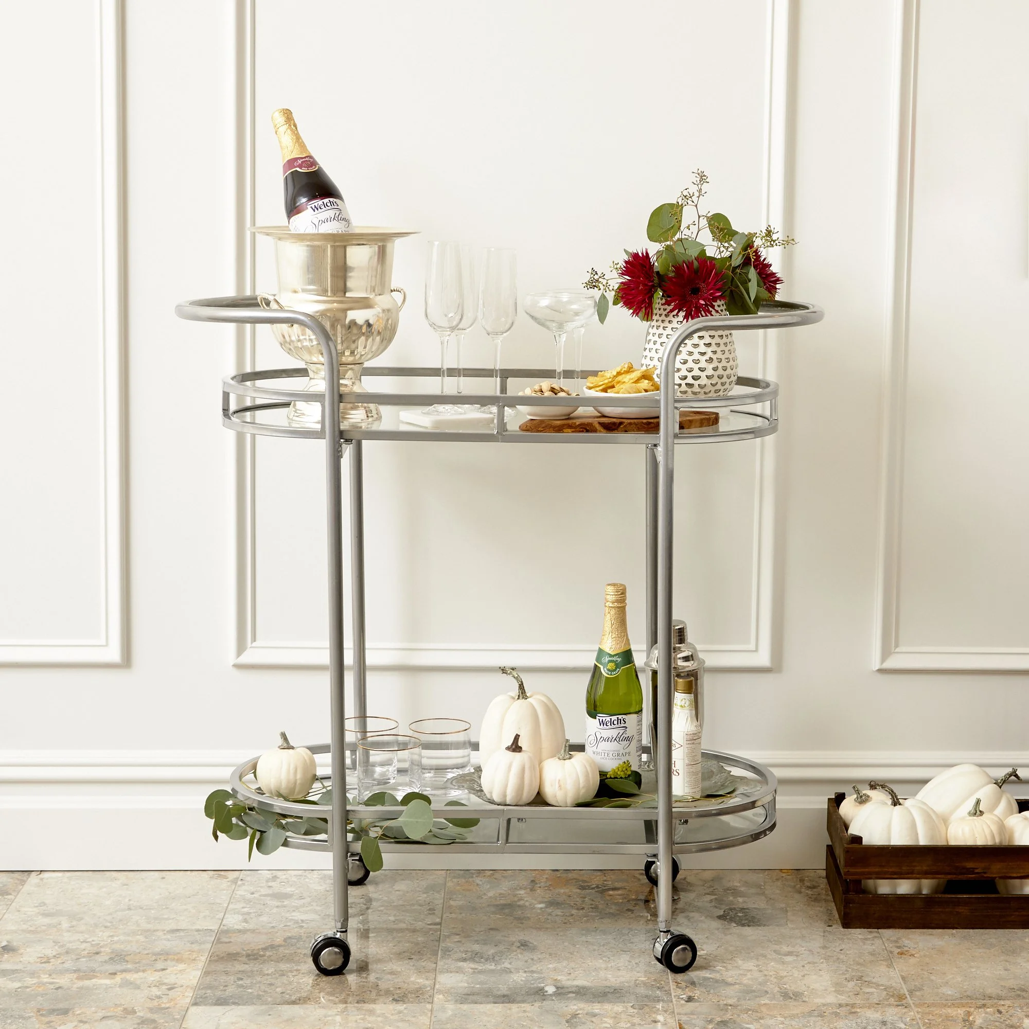 Welchs_Day_01_Shot_05_Bar_Cart_Red_Grape_0135.jpg