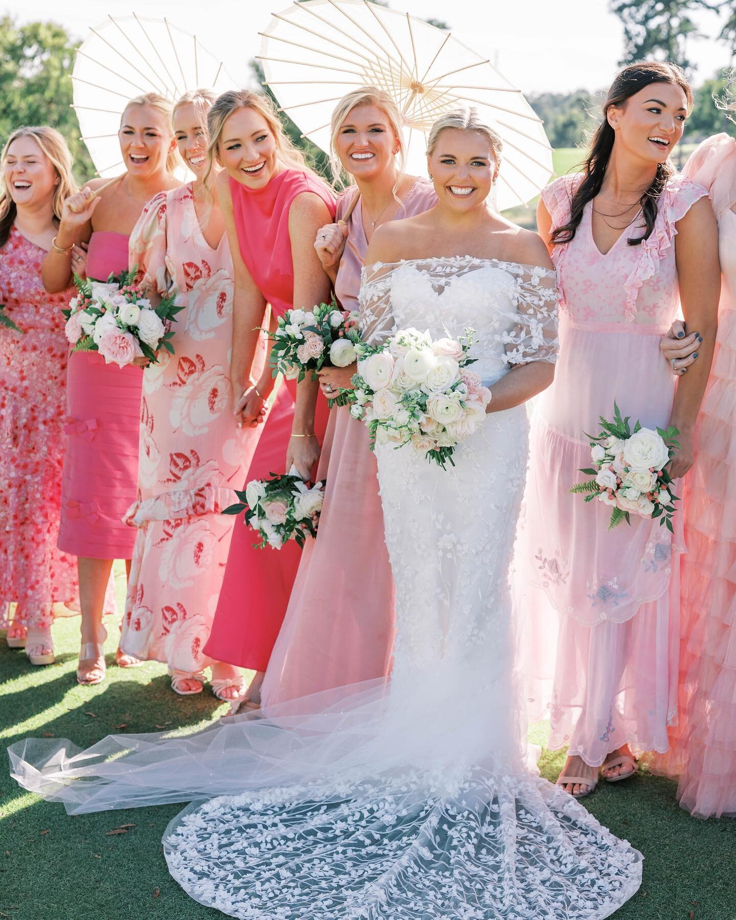 what better way to celebrate love day than sharing Ellie&rsquo;s pretty in pink bridesmaids&rsquo; dress fashion!! Happy Valentine&rsquo;s Day 💕💕