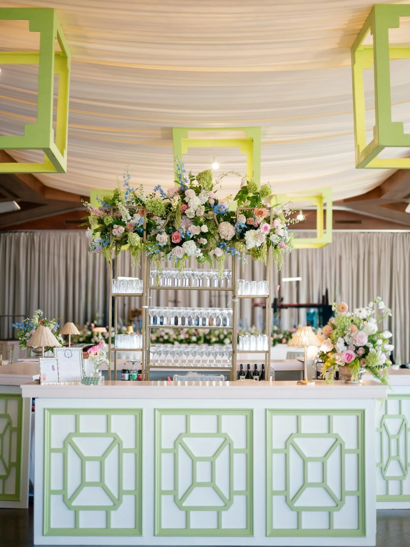 the green &amp; pink square bar, lush garden florals, barstools for guests to mingle at the bar top &amp; the custom green light fixtures above- all made for the bar set up of our dreams!!! no detail was left untouched💚

#lauryneweddings #weddingday