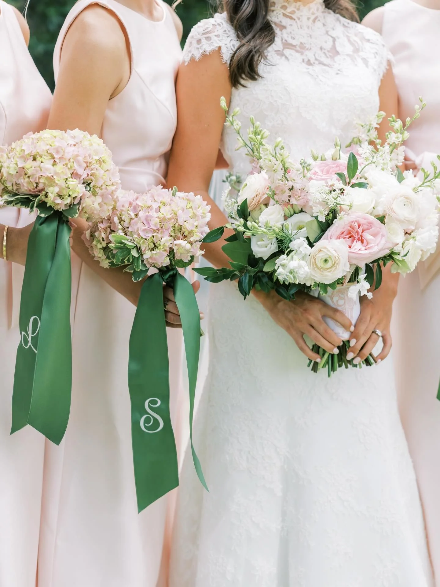 day dreaming about these dainty hydrangea bouquets &amp; all the pinks 💗 Hope &amp; her girls were the perfect vision of southern-elegance! 

Planning &amp; Design: @lauryne.weddings 
Photography: @jaybarrphotography 
Florals: @lilliejanes 
Dress: @
