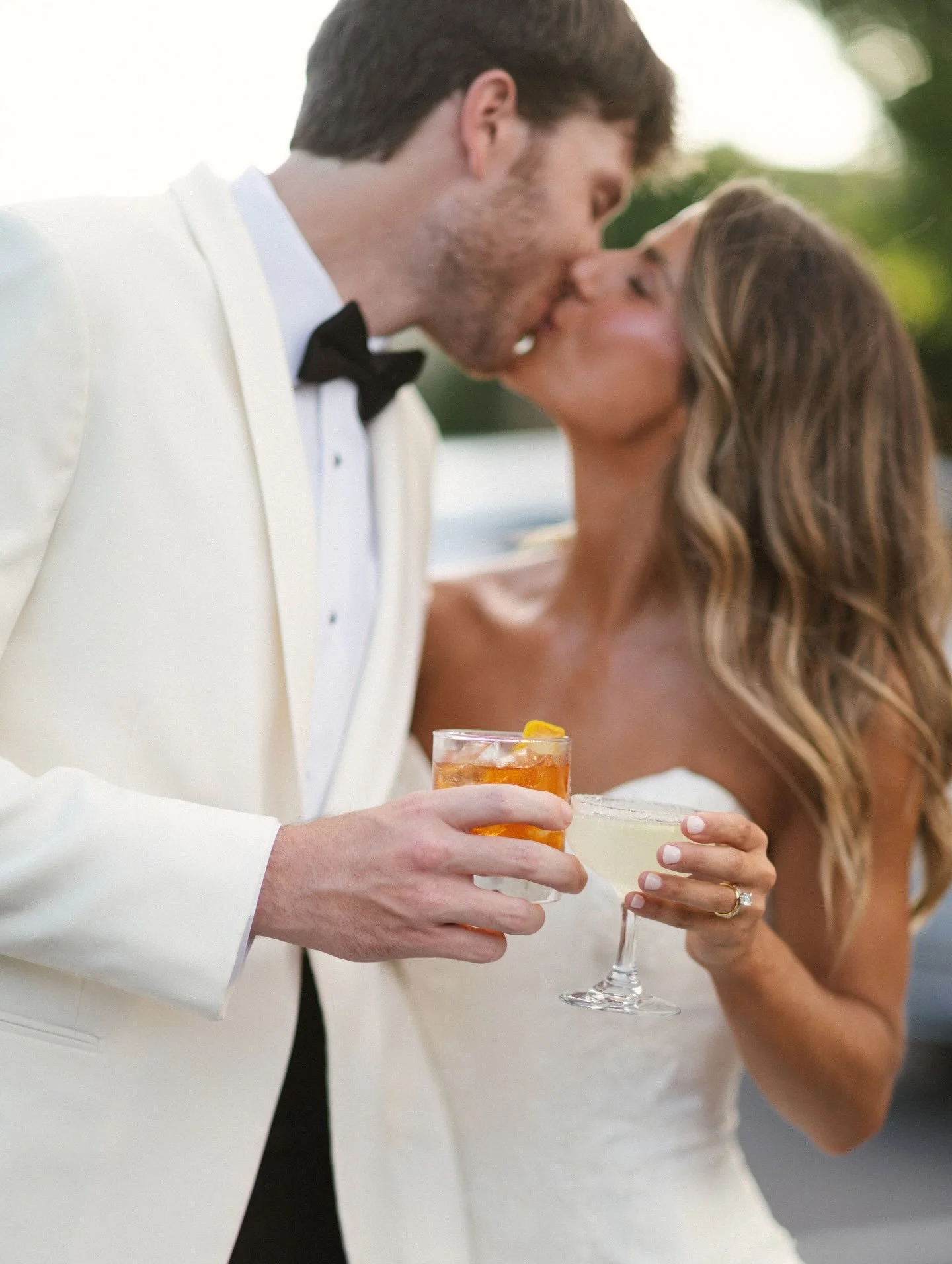 Elizabeth &amp; Nate&mdash; effortlessly timeless🕊️🤍

#weddings #brideandgroom #weddinginspiration #weddingday #weddingplanner