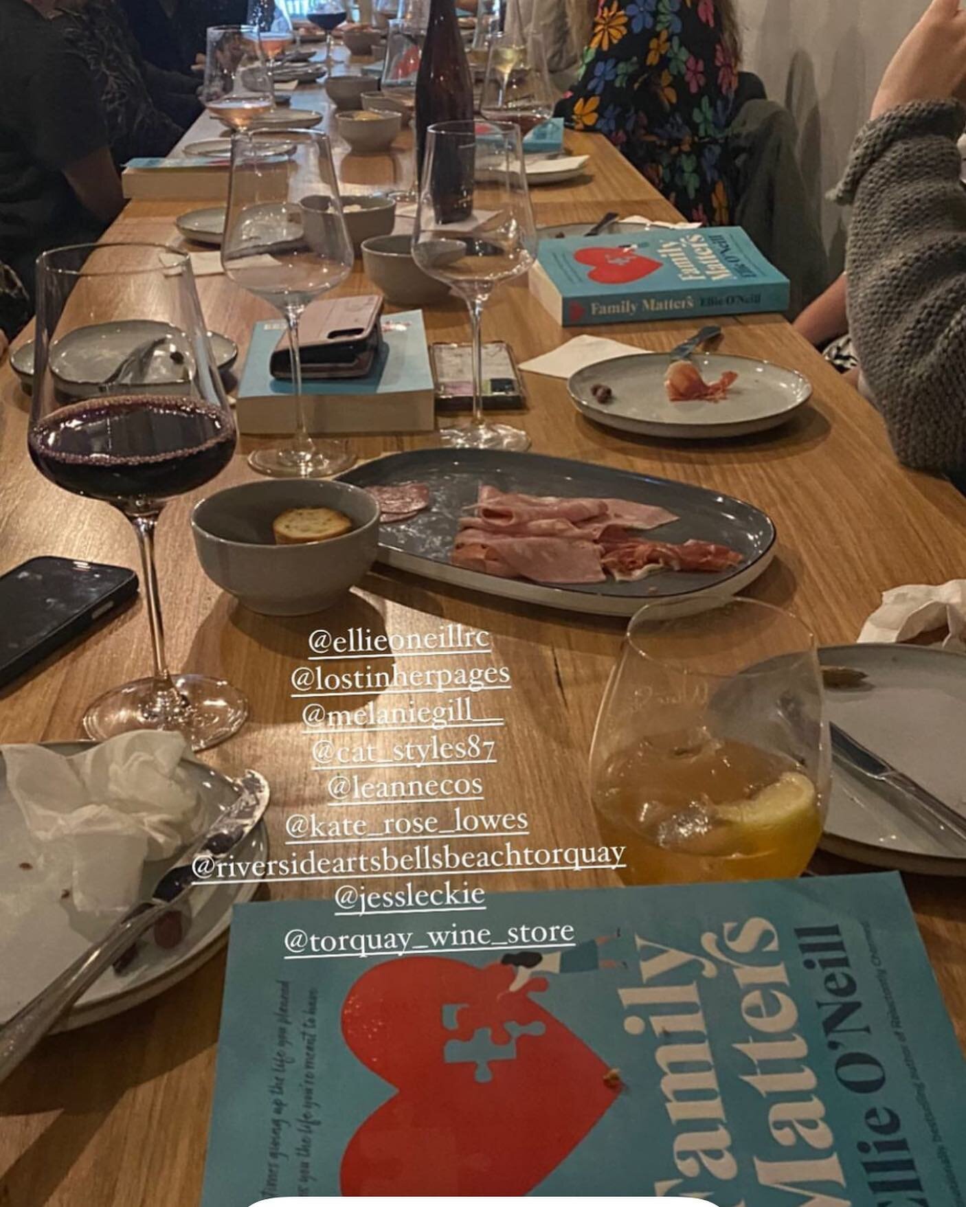 I had such a great time last night at Torquay Words and Wine book club that I forgot to take any pictures. It was such a delight to talk to this book club about Family Matters in the best setting @torquay_wine_store. Thanks so much @lostinherpages fo