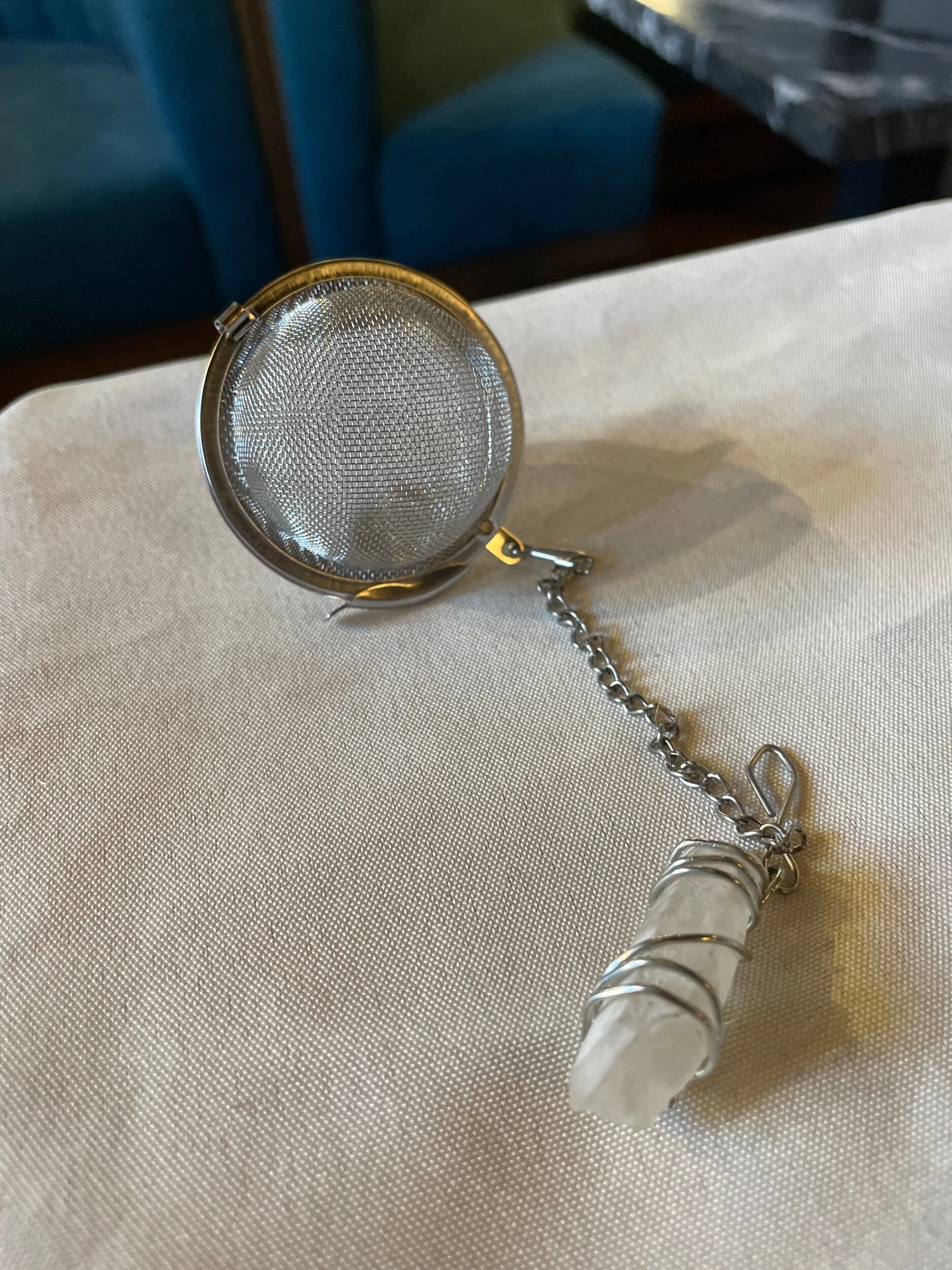 F0F1B57F-F811-439F-9EA6-8C30EE4C208D