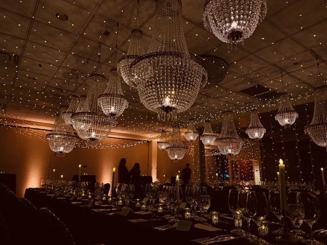 anavo-events-suspended-crystal-chandeliers-event-lighting.jpg