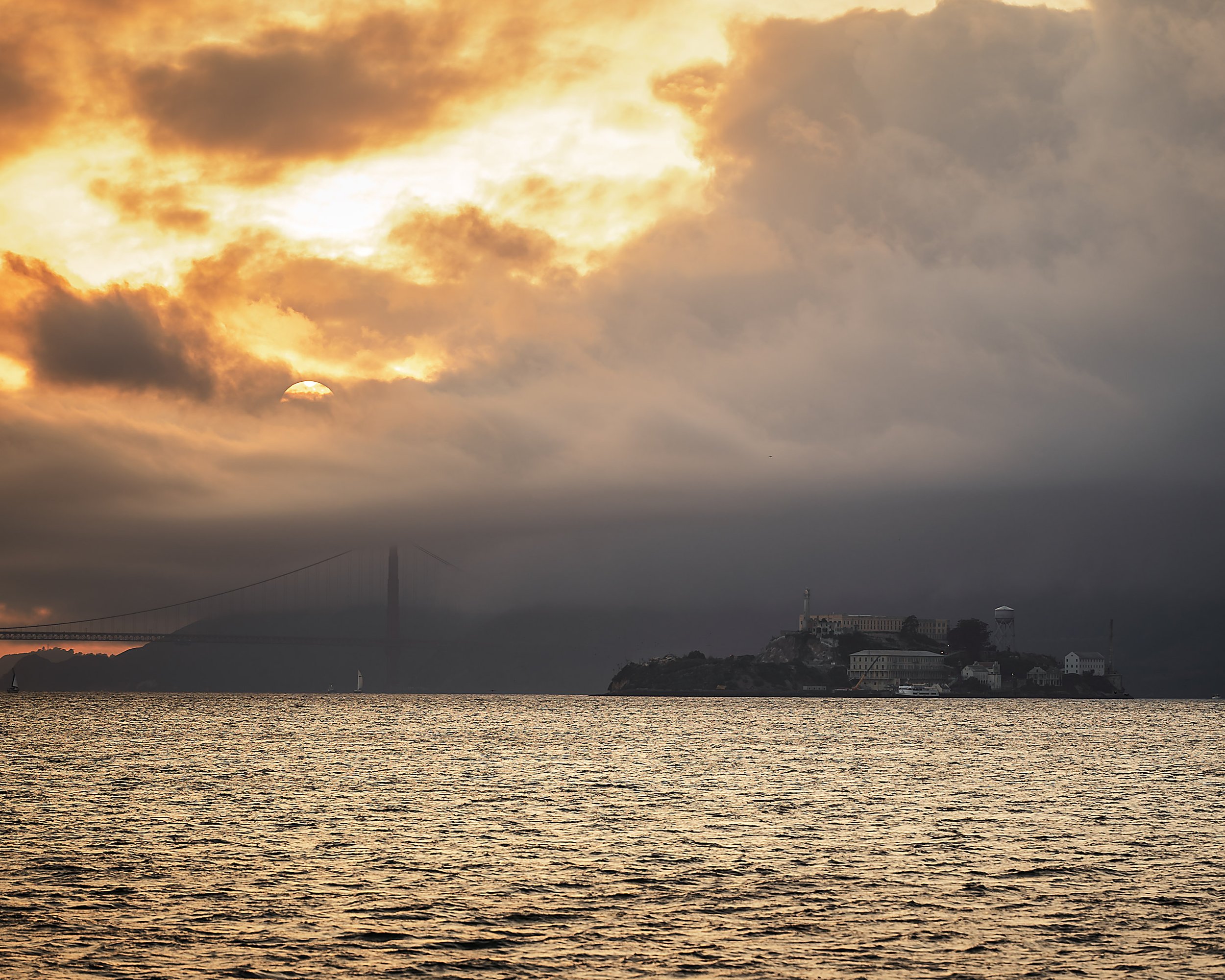 SQ1566697 - Alcatraz At Sunset - 8x10.jpg