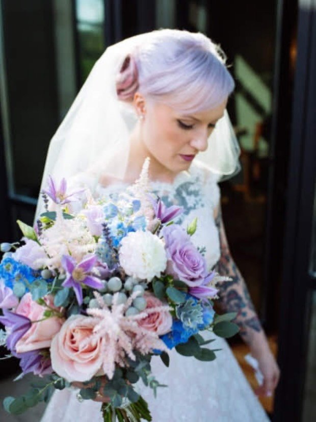 H I Y A 💜
Just me, with a reminder that I&rsquo;m offering 10% off all new bookings until the end of the month!
.
All that&rsquo;s required to qualify for this discount, is for a deposit payment to be made before midnight on 31st January 2026.
.
Ple