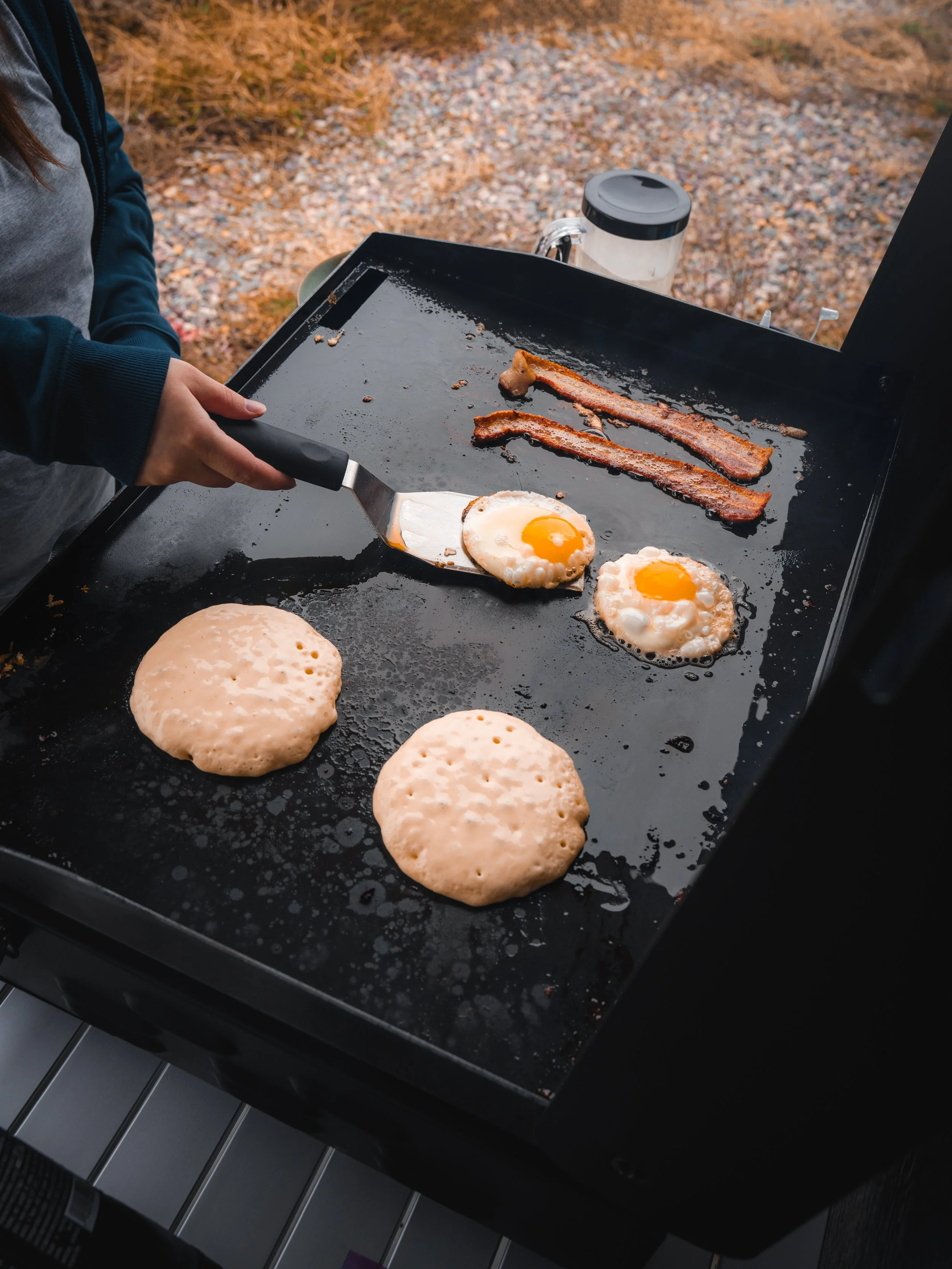 Christaylorcreates x Camp Chef Gridiron - Lifestyle Shots Backyard Series-9.jpg