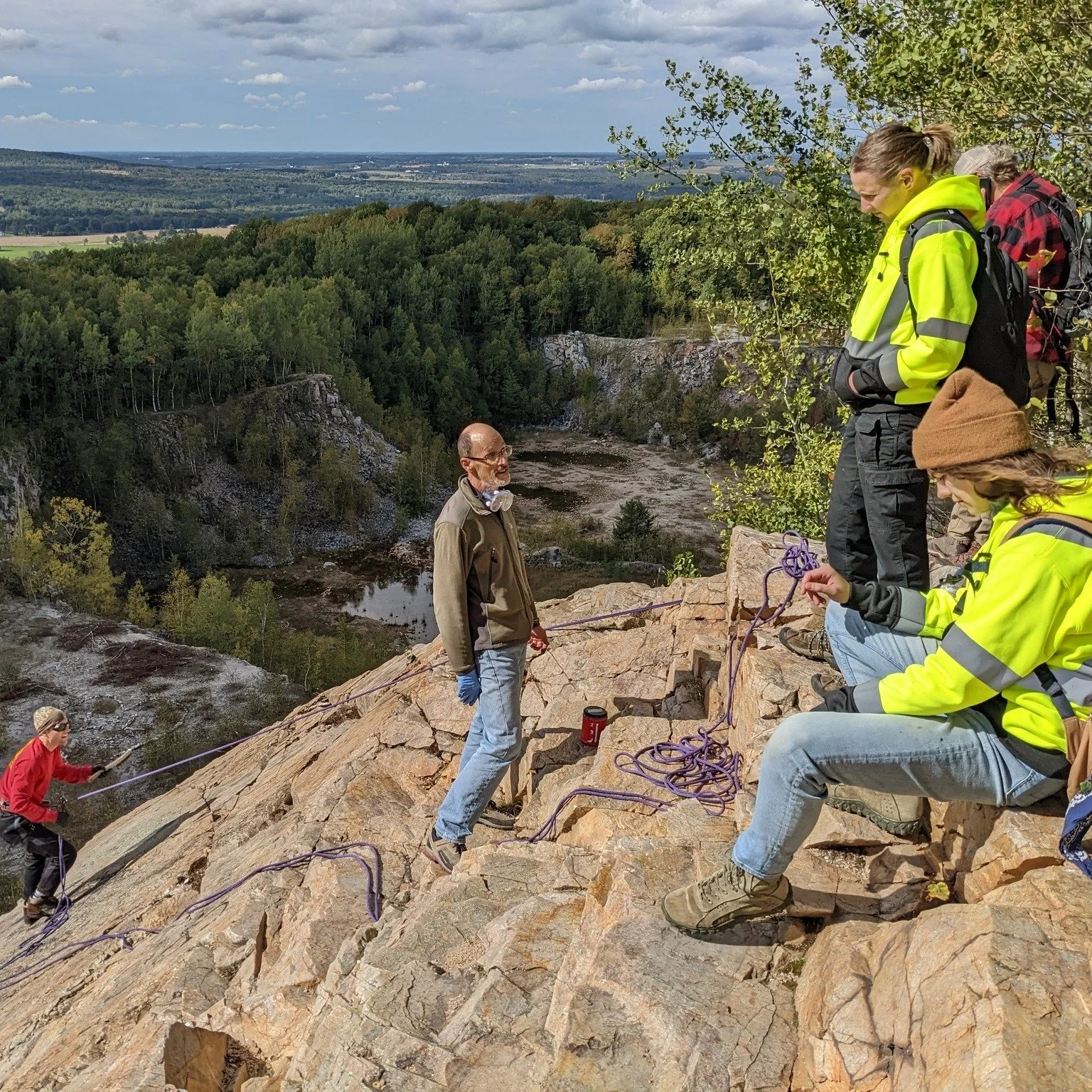 📣 Stewardship opportunity this weekend!! 💪

Come help us out for a workday at the Quarry at Rib Mountain State Park.

What: Graffiti Removal and Trash Clean-Up
When: Saturday May 16th, 9am-5pm
* 9am-11am - clean &amp; scrub
* 11am-2pm - power wash 