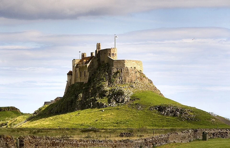 The Cross of St George: Isolation and its Discontents in Danny Boyle’s 28 Years Later