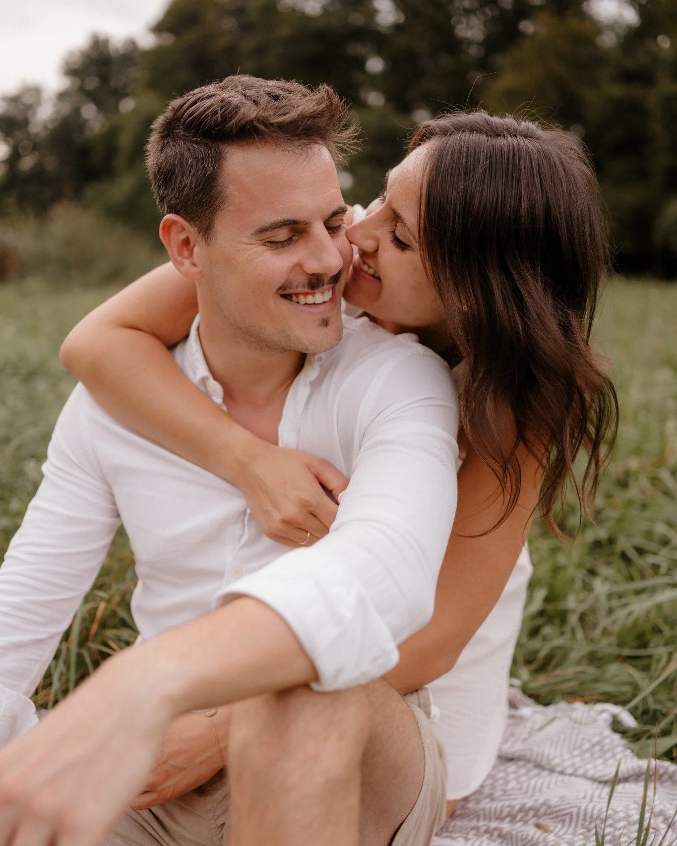 Wie l&auml;uft alles ab?

Nach eurer Anfrage, melde ich mich so schnell wie m&ouml;glich bei euch zur&uuml;ck und beantworte euch alle fragen die ihr habt. 
Wir finden gemeinsam einen Termin und ich sende euch einen Fragebogen und Infos zur Kleidung 