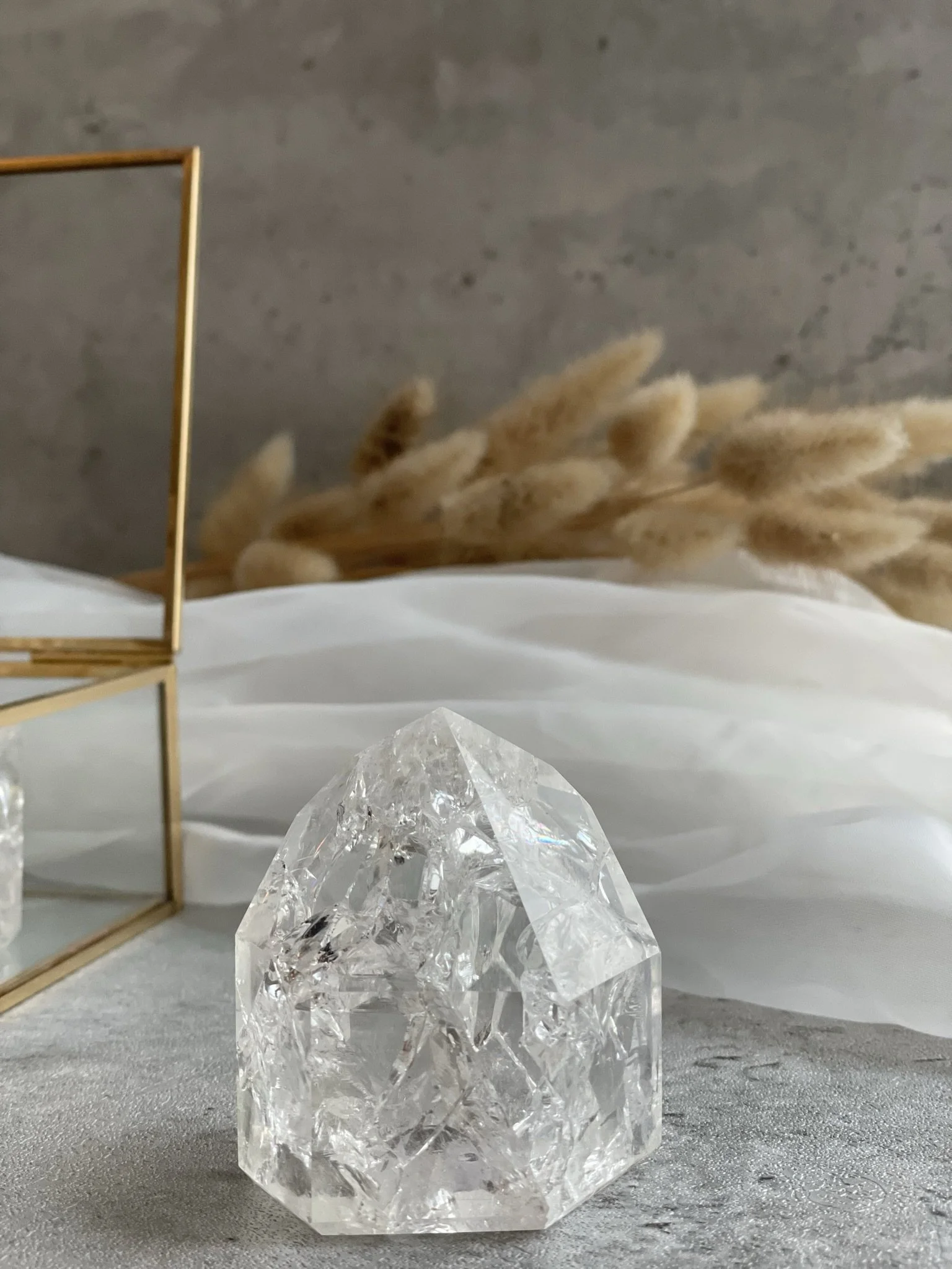 Crackle Quartz (Fire and Ice) Tower