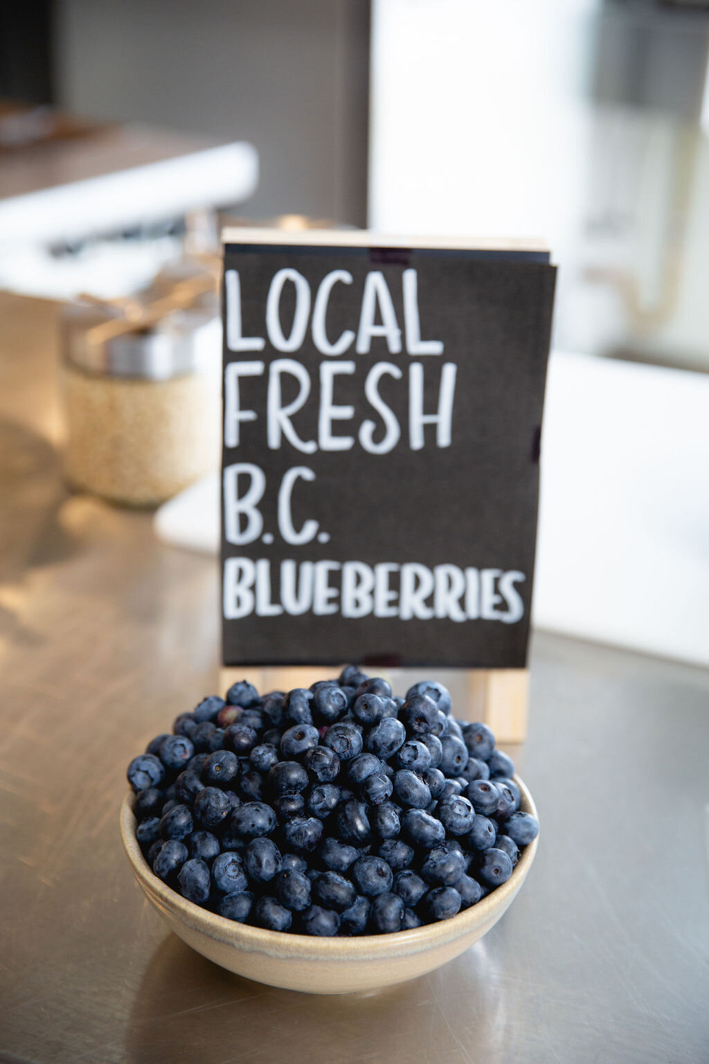 BCBC - Events - Go Blue BC 2020 - White Spot - Halloumi Salad & Chef Photoshoot Web-Size - Bowl of Fresh Blueberries.jpg