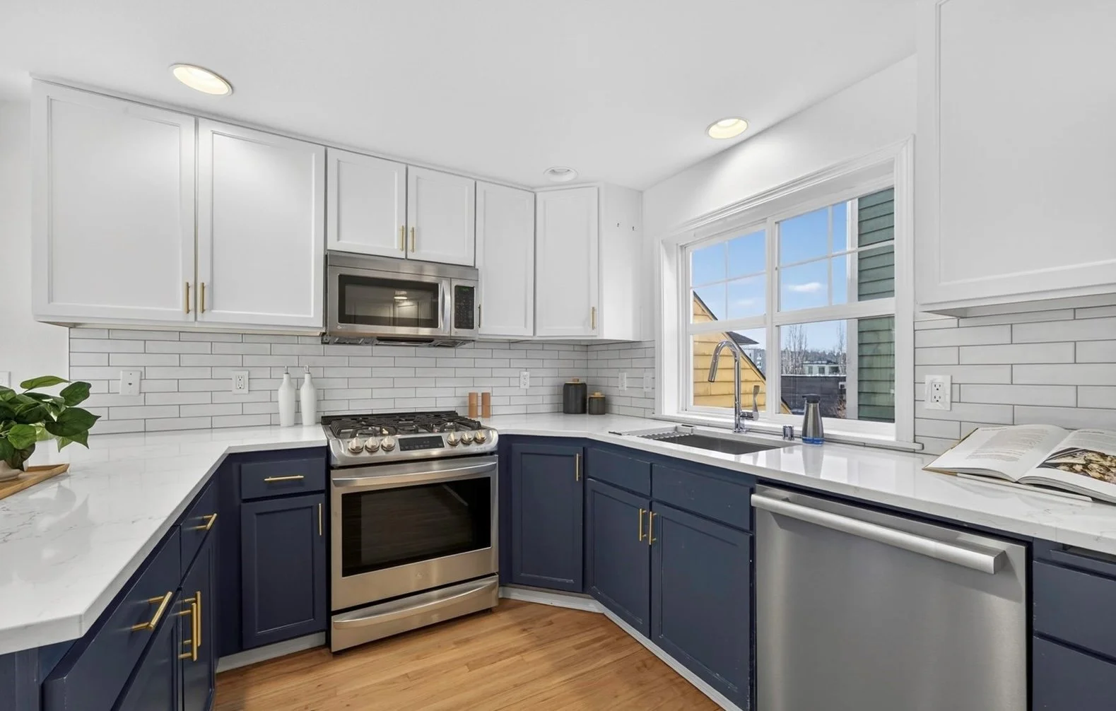 3828 Interlake Ave N Unit #A, Seattle, WA 98103 4.jpeg