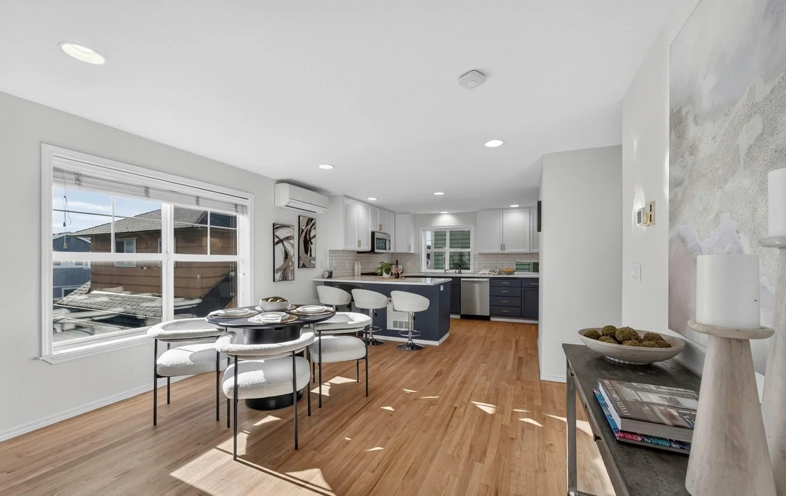 3828 Interlake Ave N Unit #A, Seattle, WA 98103 7.jpeg