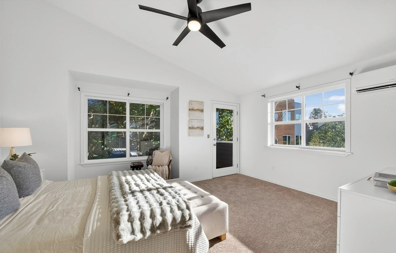 3828 Interlake Ave N Unit #A, Seattle, WA 98103 20.jpeg