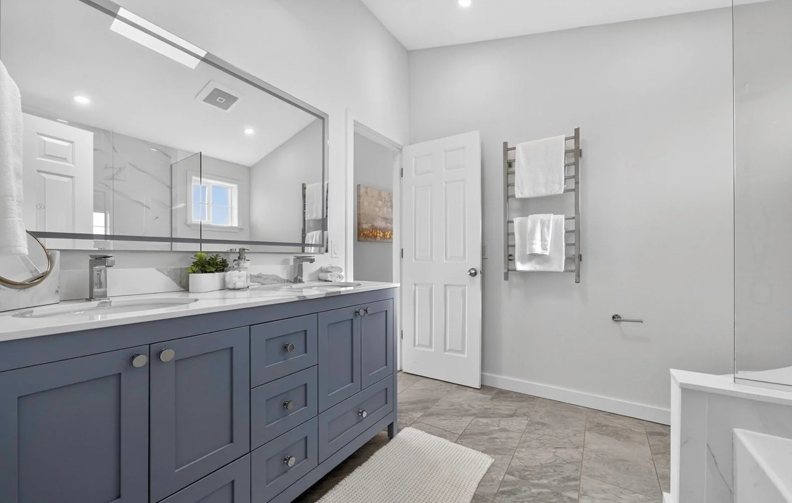 3828 Interlake Ave N Unit #A, Seattle, WA 98103 17.jpeg