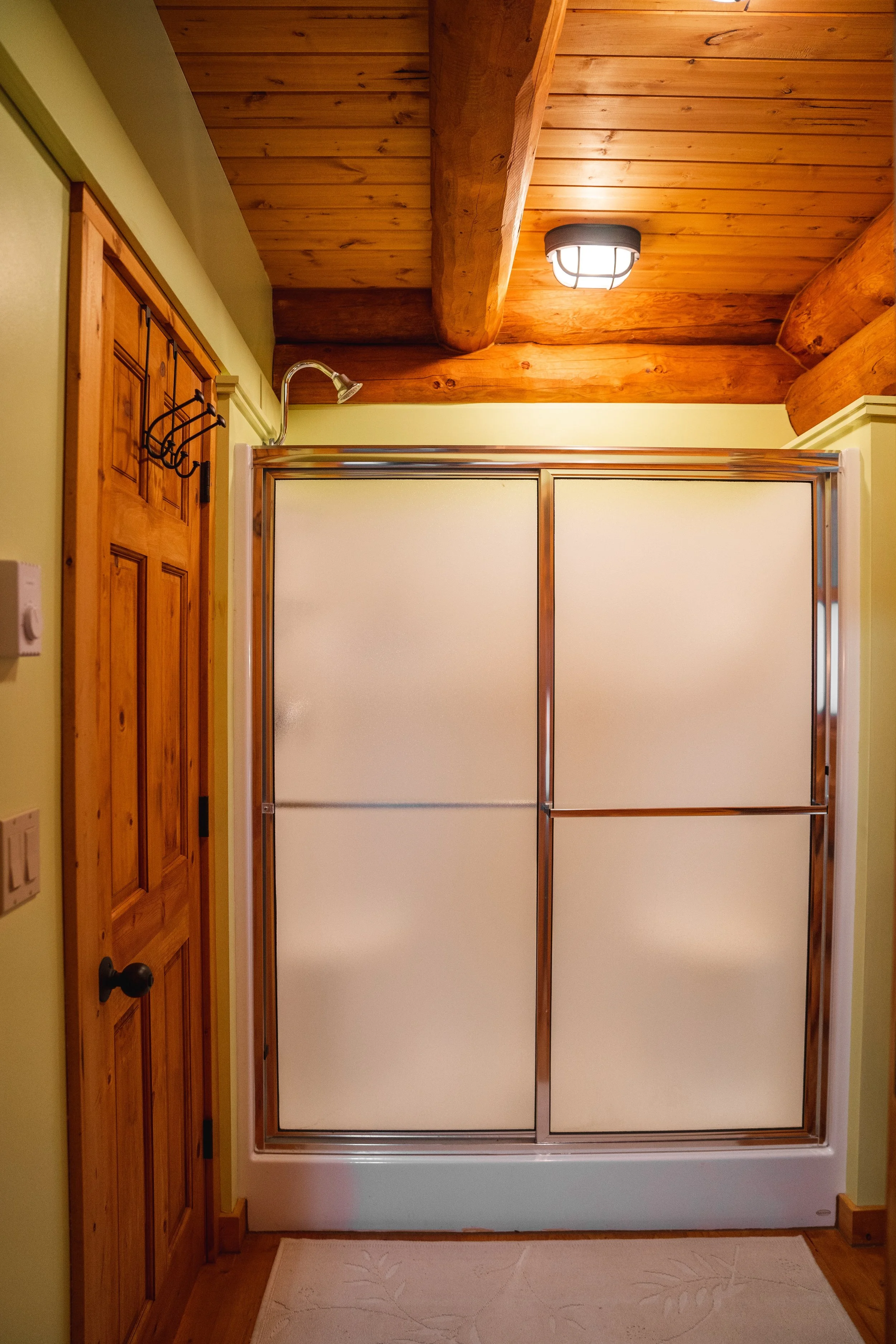 Hideaway bathroom.jpg