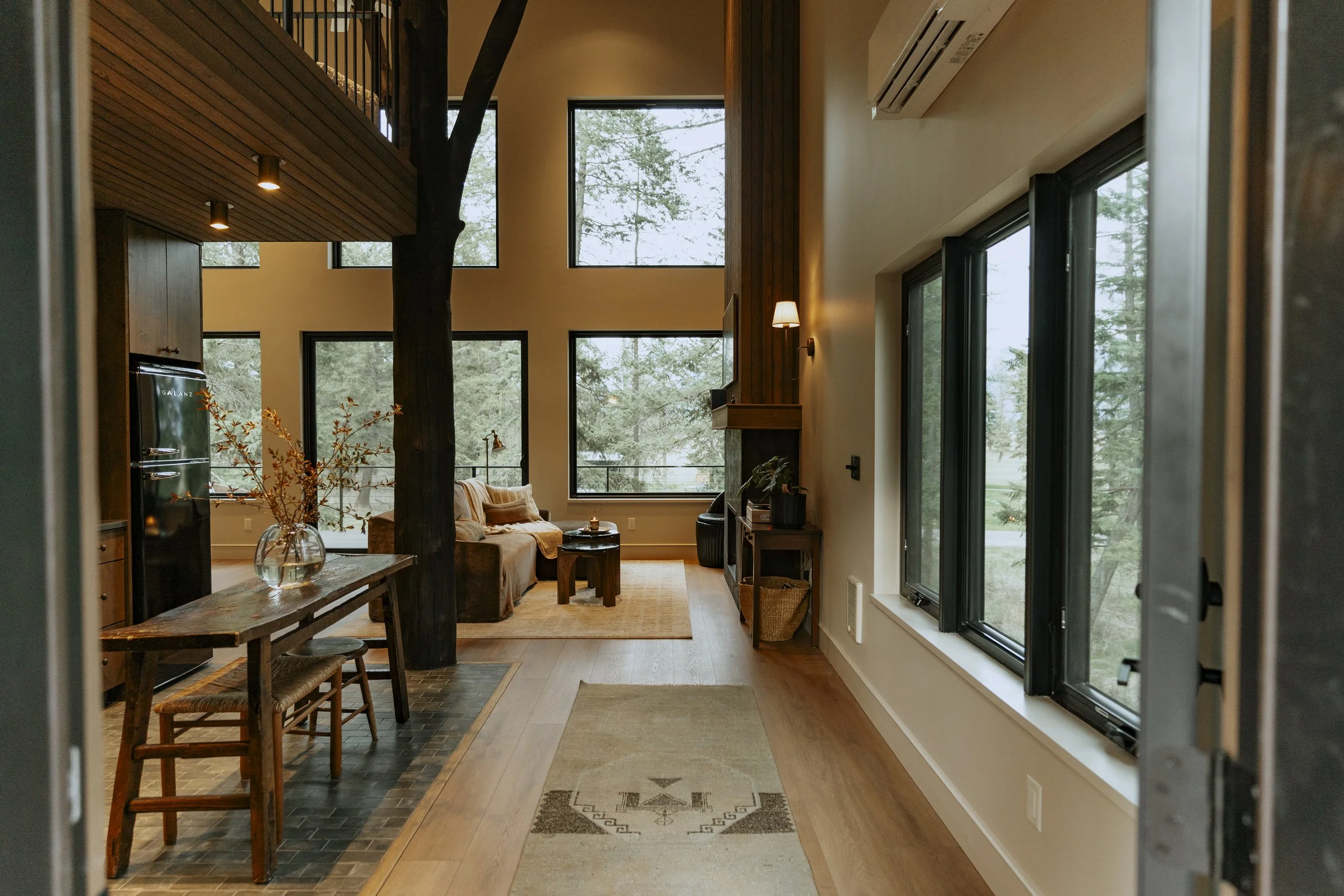 Treehouse interior 2.jpg