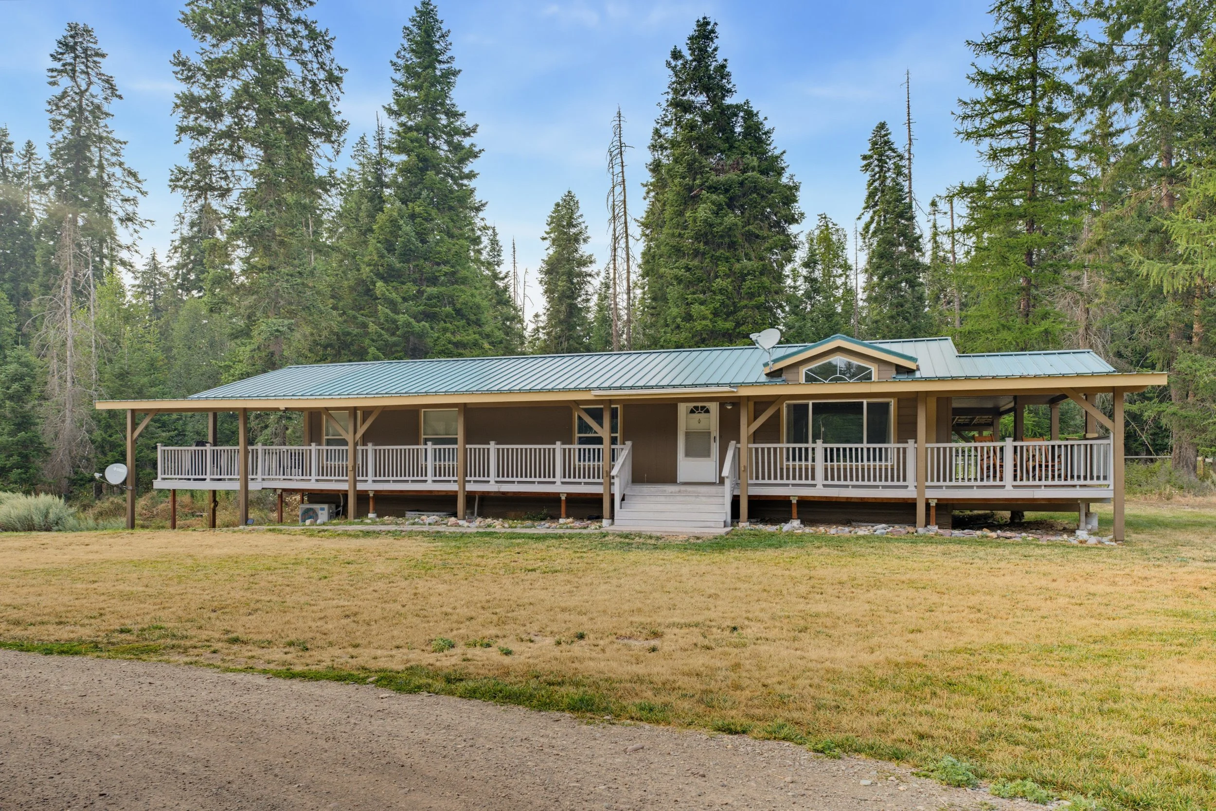 A spacious Montana farmhouse near Glacier National Park, perfect for families, groups, and relaxing after long days exploring the mountains.