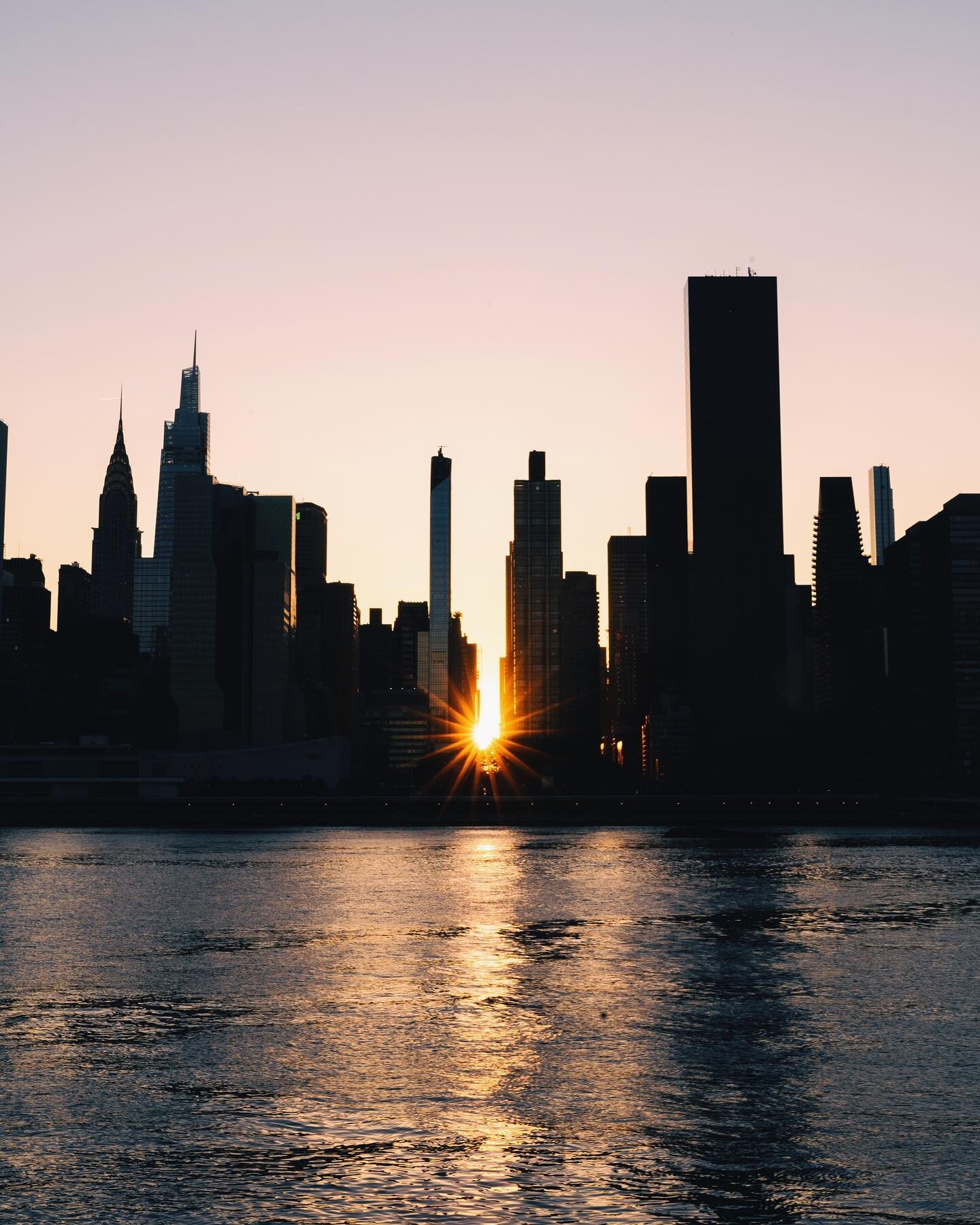 Manhattanhenge 🌆