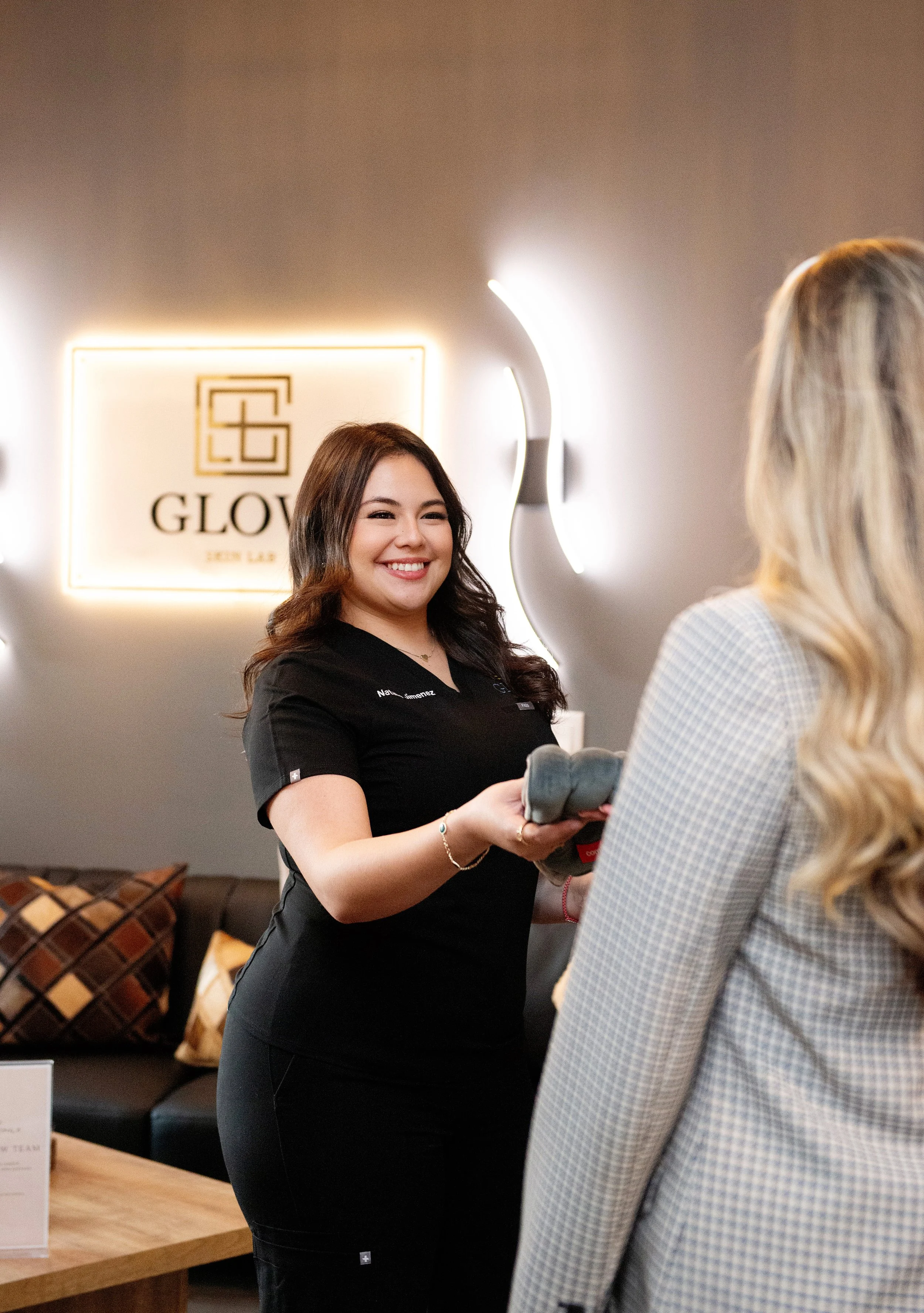 Glow Staff_541.jpg