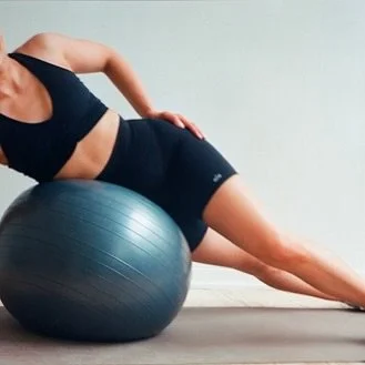 STRONG AT EVERY AGE &amp; STAGE 🤸&zwj;♀️

Your body changes with every season of life - and your workouts should too.

At Melrose Training, we work with women of all ages - from those just starting out in their 20&rsquo;s to pre-natal/post-partum &a