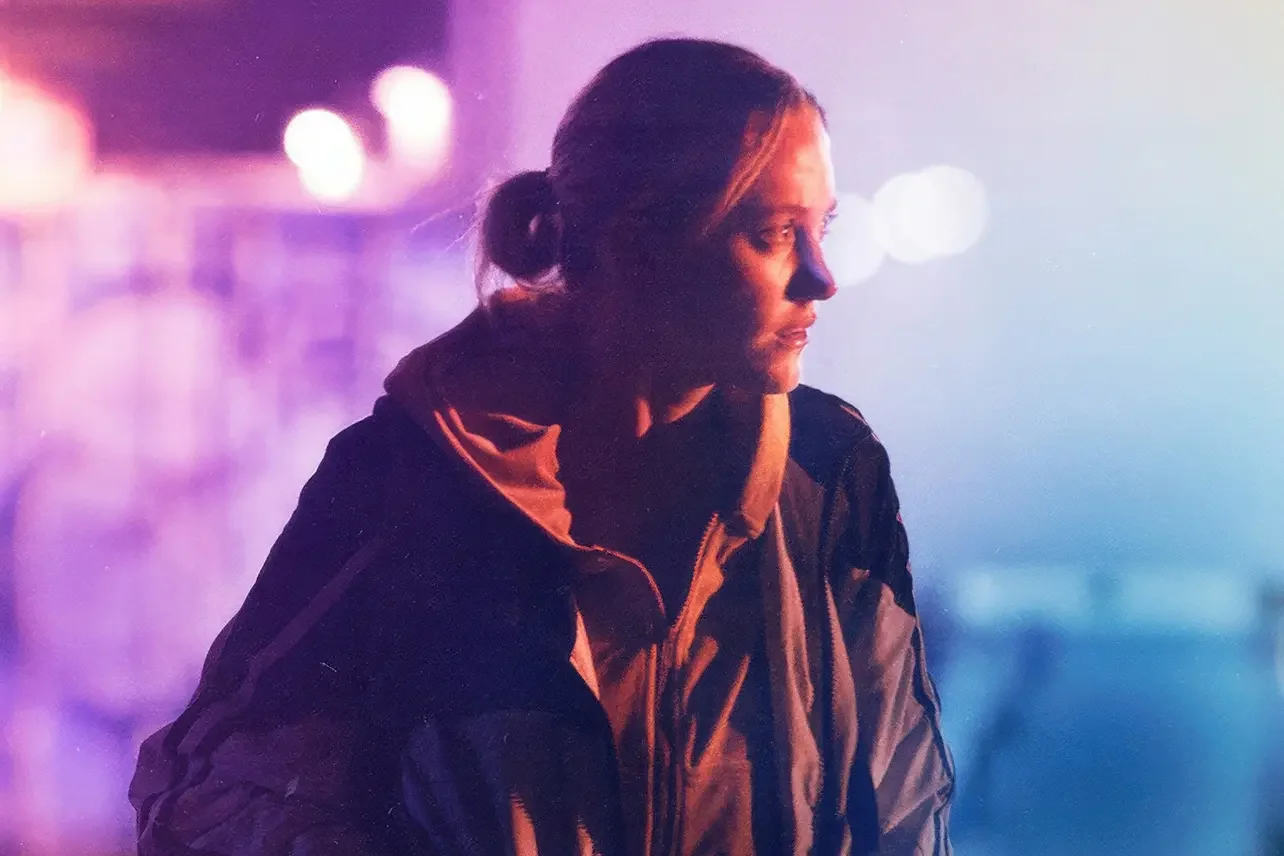 IN-COLD-LIGHT-MOVIE-MAIKA-MONROE.webp