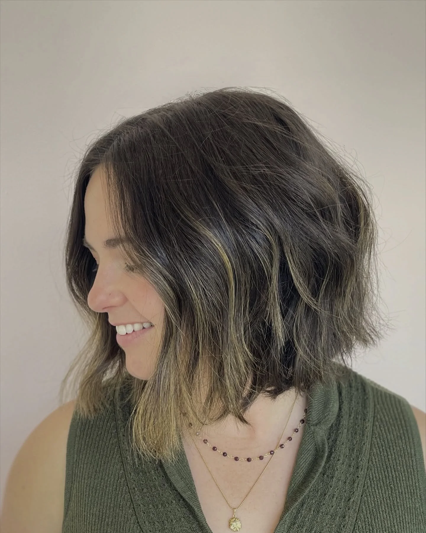 Perfect little textured bob✨ By Lauren @hairbylaurenaugustine 

.
.

#bob #bobhaircut #bobhairstyles #bobhaircutnashville #nashvillehairstylist #nashvillesalon #nashvillehair #nashvillesalons #fatherlanddistrict #shoppesonfatherland #eastnashvillehai