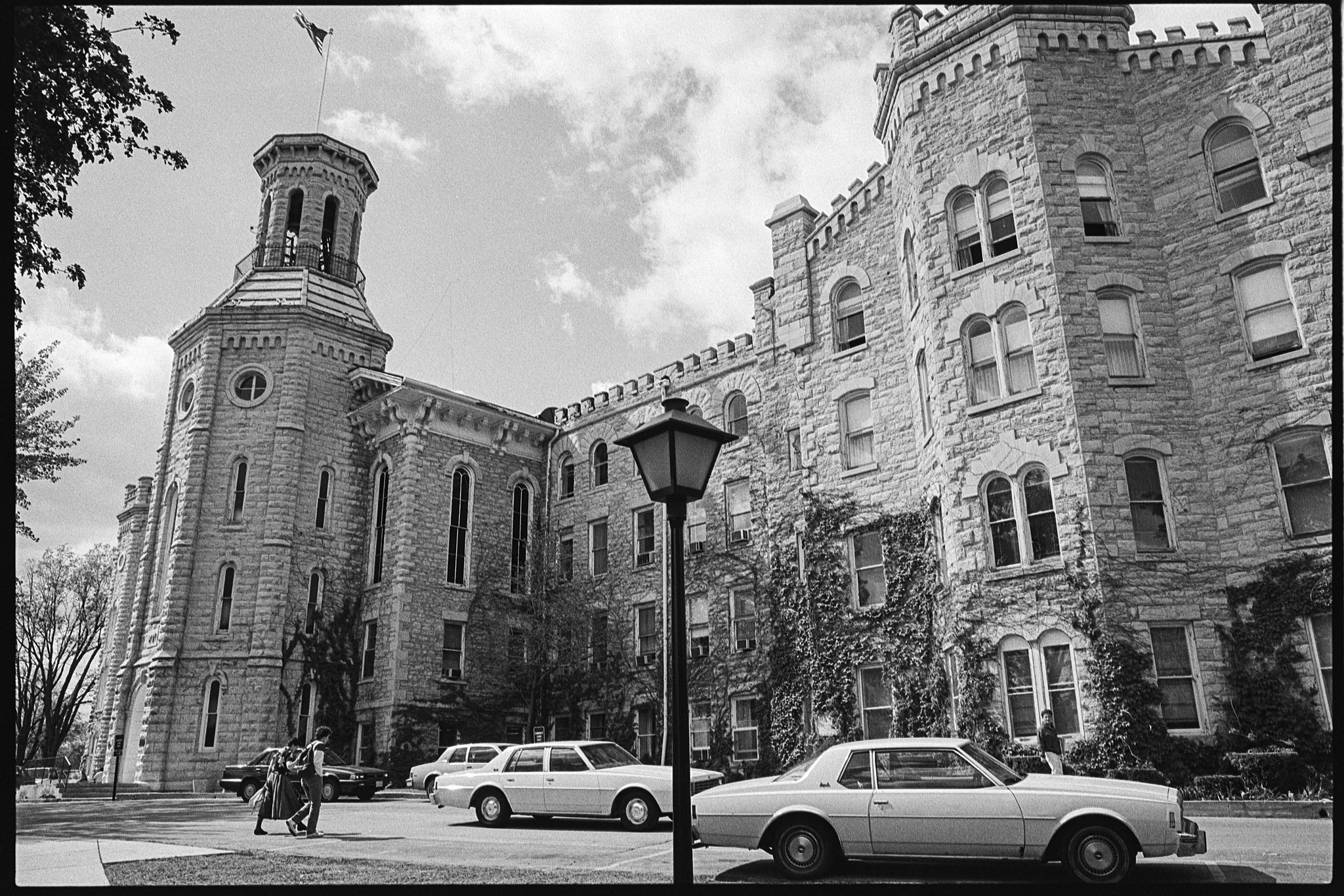 Blanchard Hall with ivy covering, May 1, 1986
