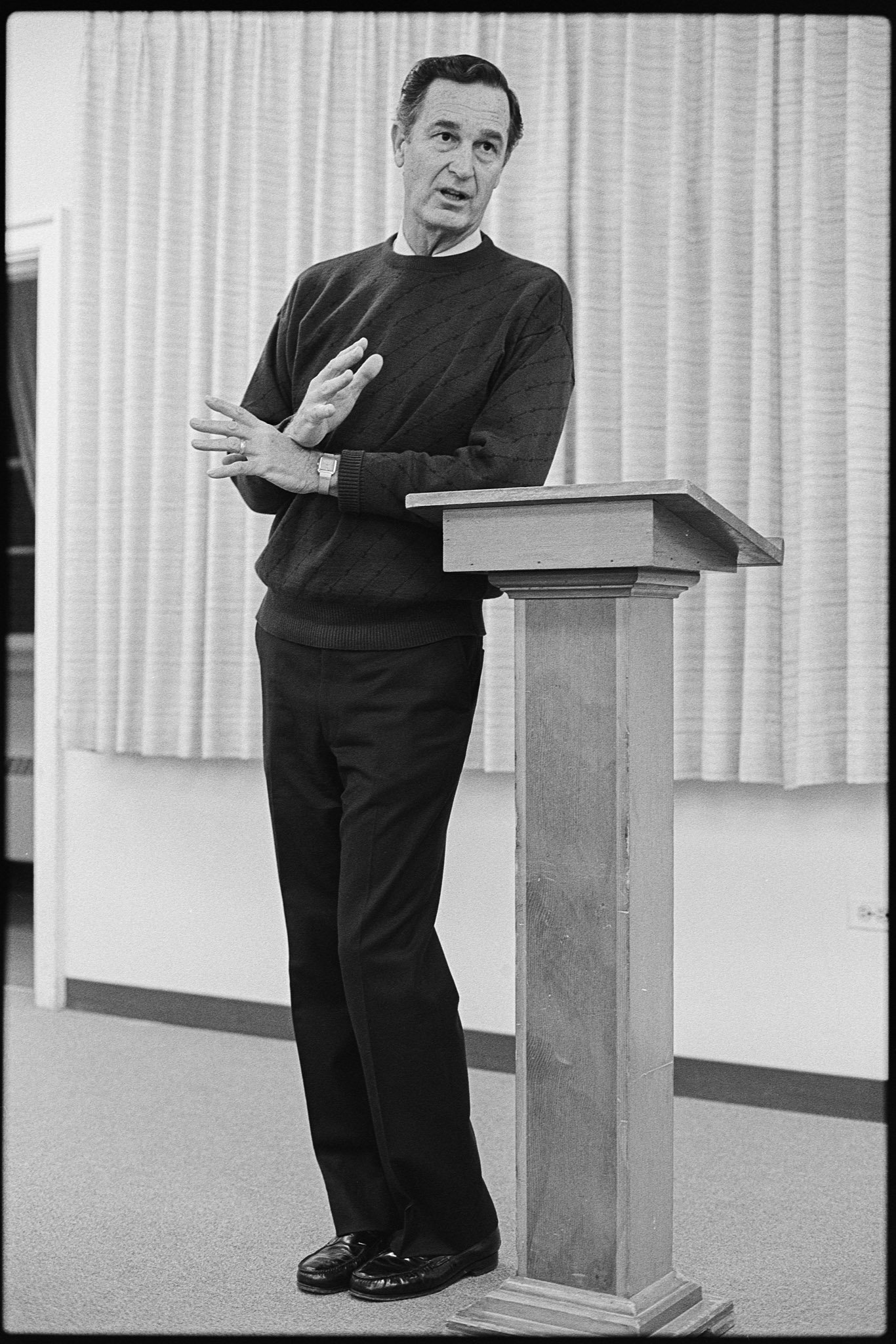 President Chase forum, Heritage Room, Edman Chapel, November 19, 1987