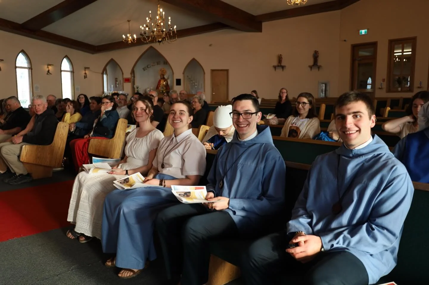 Community Commitments

On April 10th and 15th we celebrated community commitments here in Calgary at Our Lady Of Fatima Parish and in our home. We had our three novices profess their three year commitments while our Candidates received the community 