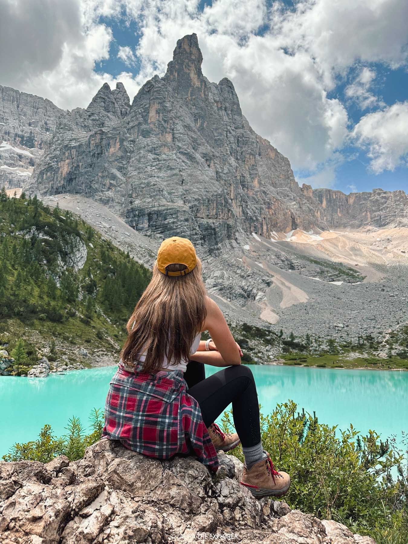 laura the explorer at lago di sorapis