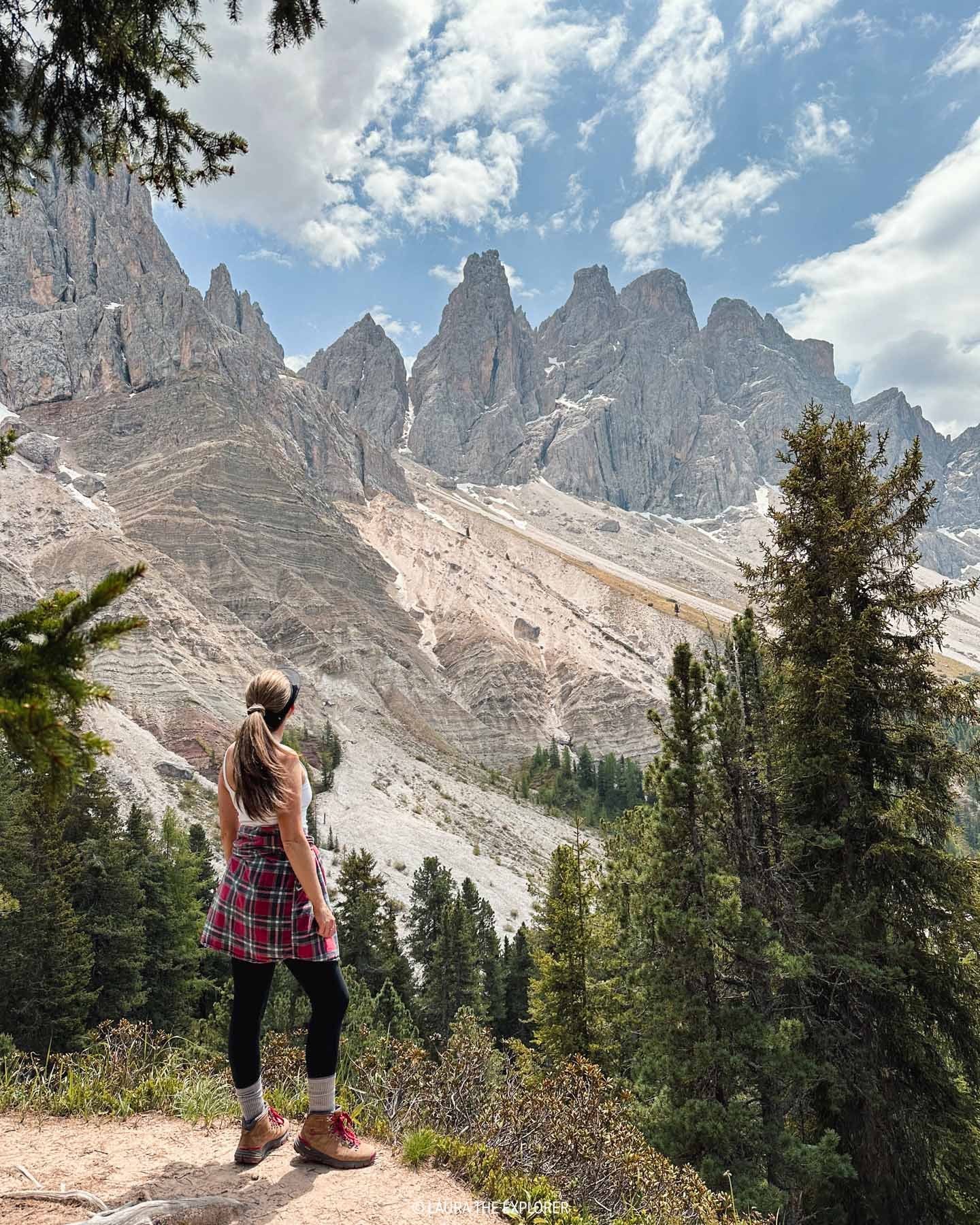 laura the explorer looking at the seceda ridgeline