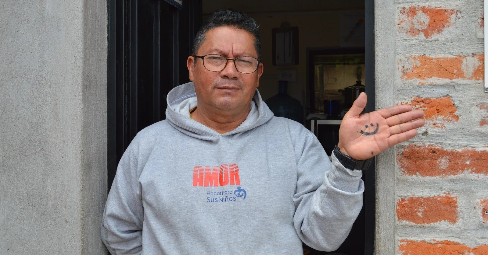 Cada mano, un coraz&oacute;n. Cada acci&oacute;n, una historia de amor y esperanza.
9 de Noviembre D&iacute;a Mundial de la Adopci&oacute;n.
S&eacute; parte del cambio: https://hogarparasusninios.org/donacionesg-hpsn

 #diamundialdelaadopci&oacute;n 