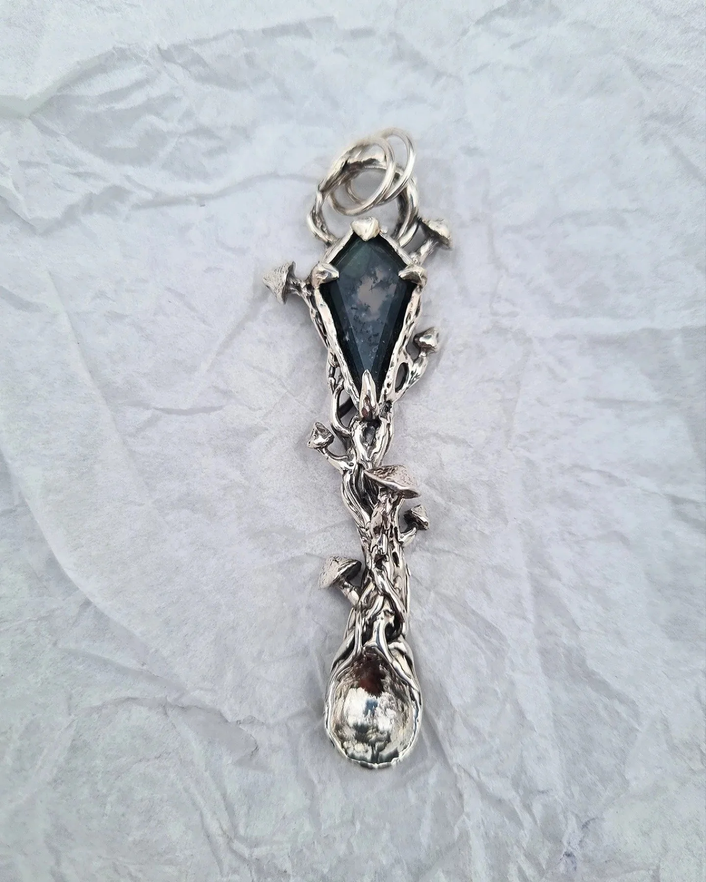 spoon moss agate.jpg