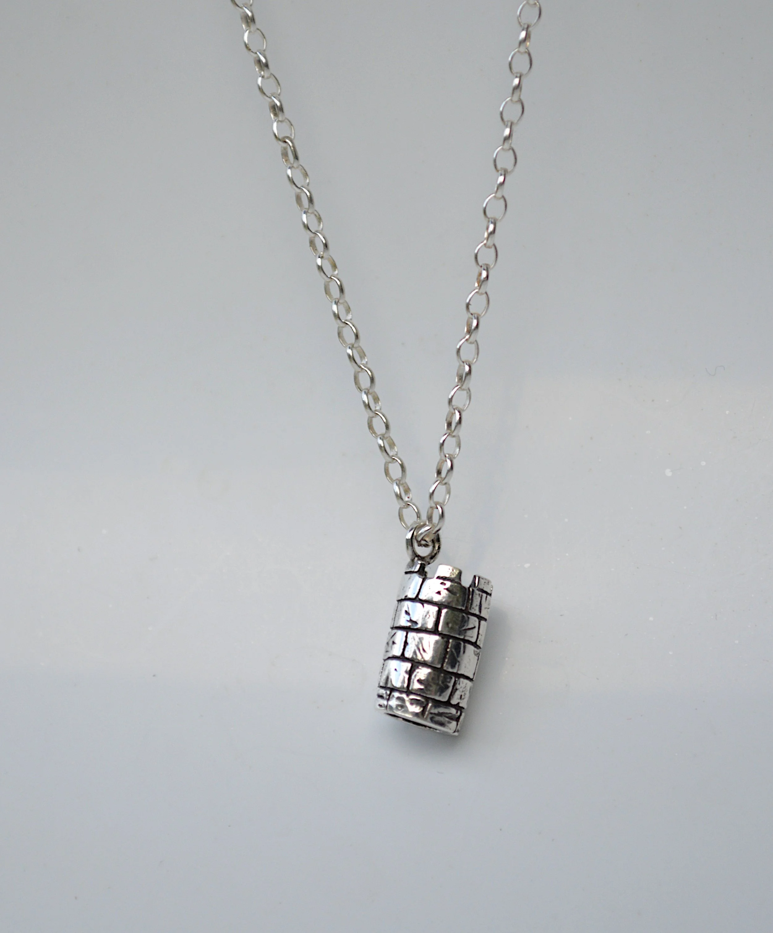 castle necklace 4.JPG