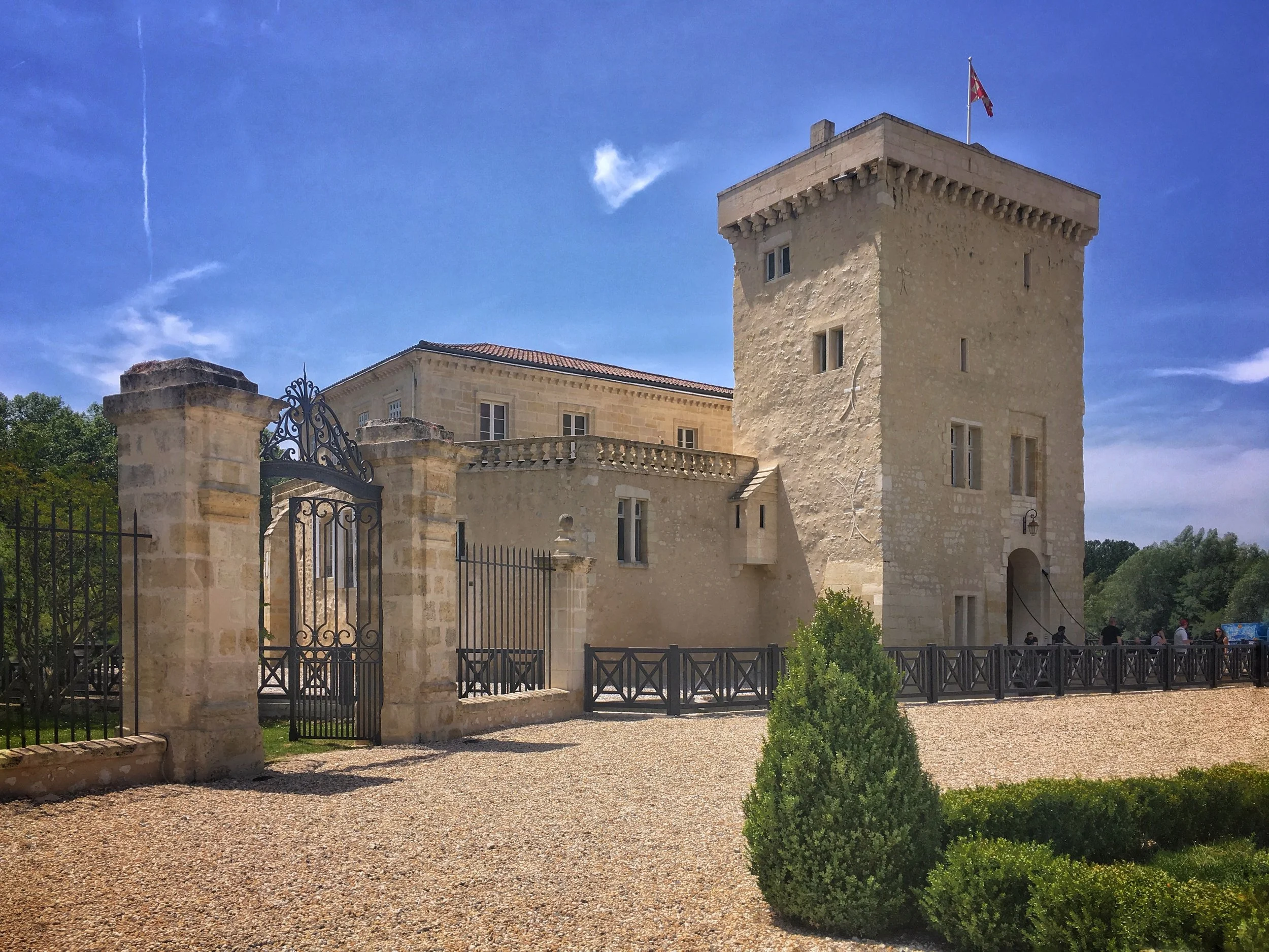 🍇 September 12th: A Taste of Bordeaux & Southwest France – Explore the Grapes Behind the Legends 🍷