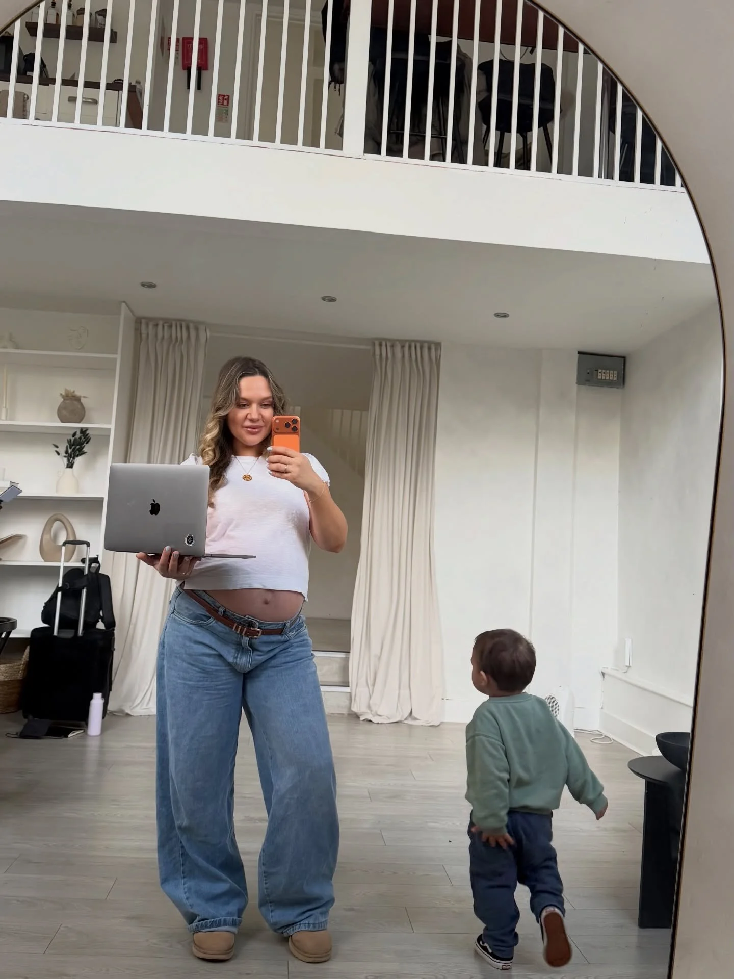 You don&rsquo;t need more content. You need direction.

Most brands don&rsquo;t have a content problem.
They have a clarity problem.

They&rsquo;re posting consistently.
They&rsquo;re trying trends.
They&rsquo;re experimenting with reels.

But there&