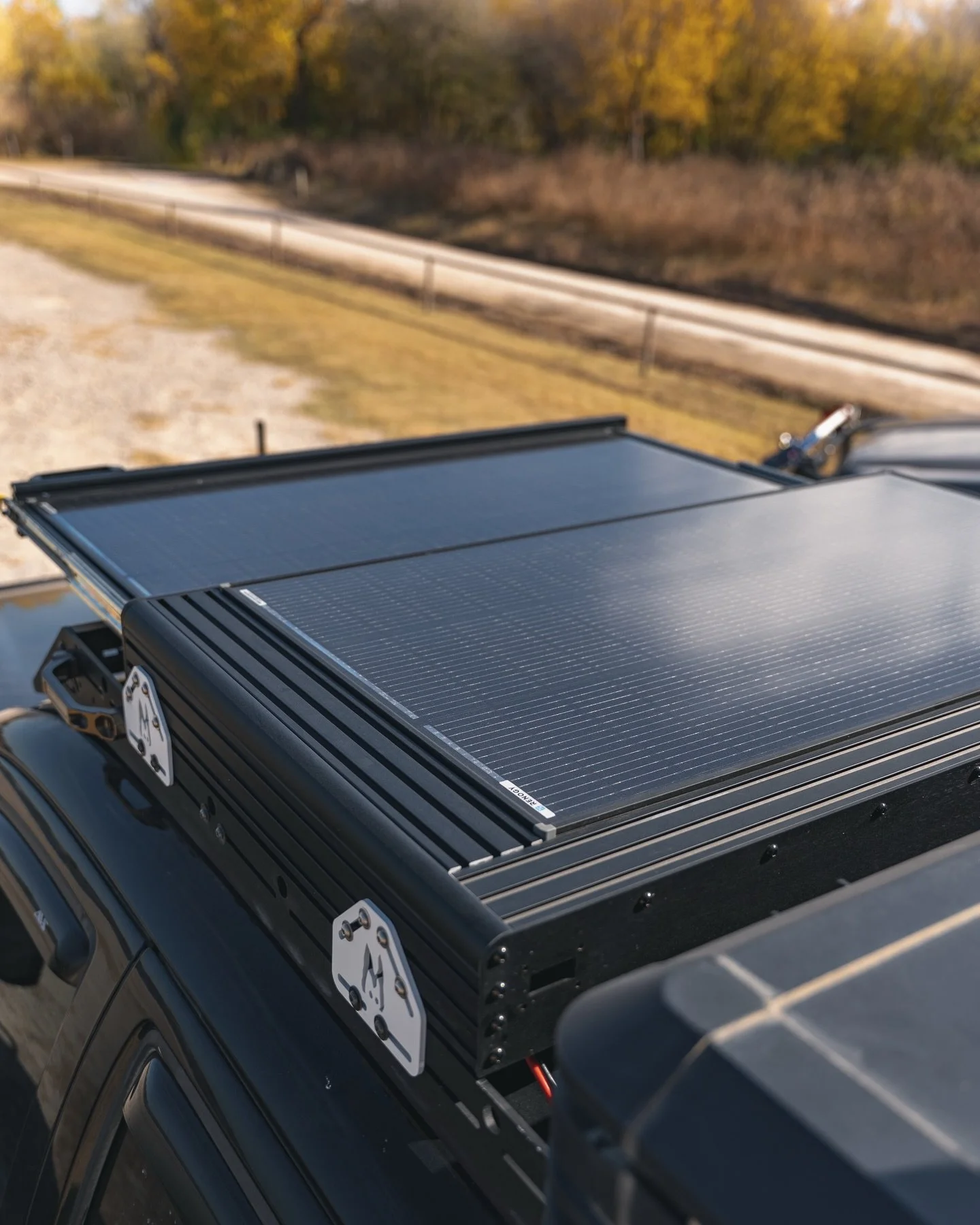 240W never looked so good 

Stoked with the Solar Rack from @mothyoffroad 🤘. The constant 120w then easy setup to 240w is sweet. No more having to set out solar panels to charge my power stations and fridge 

👉 You can pick one up for Black Friday 