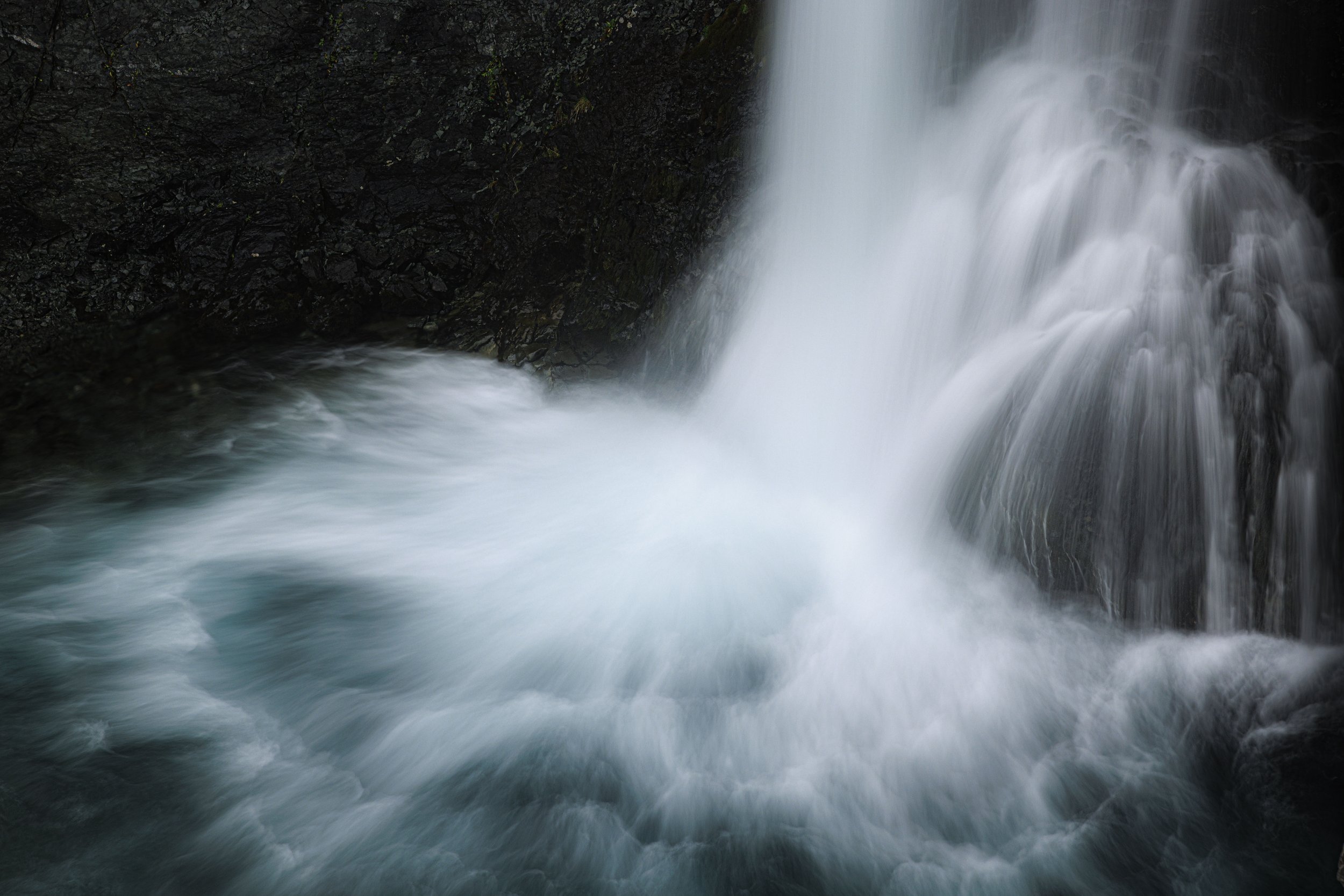 Skútafoss Waterfall I.jpg