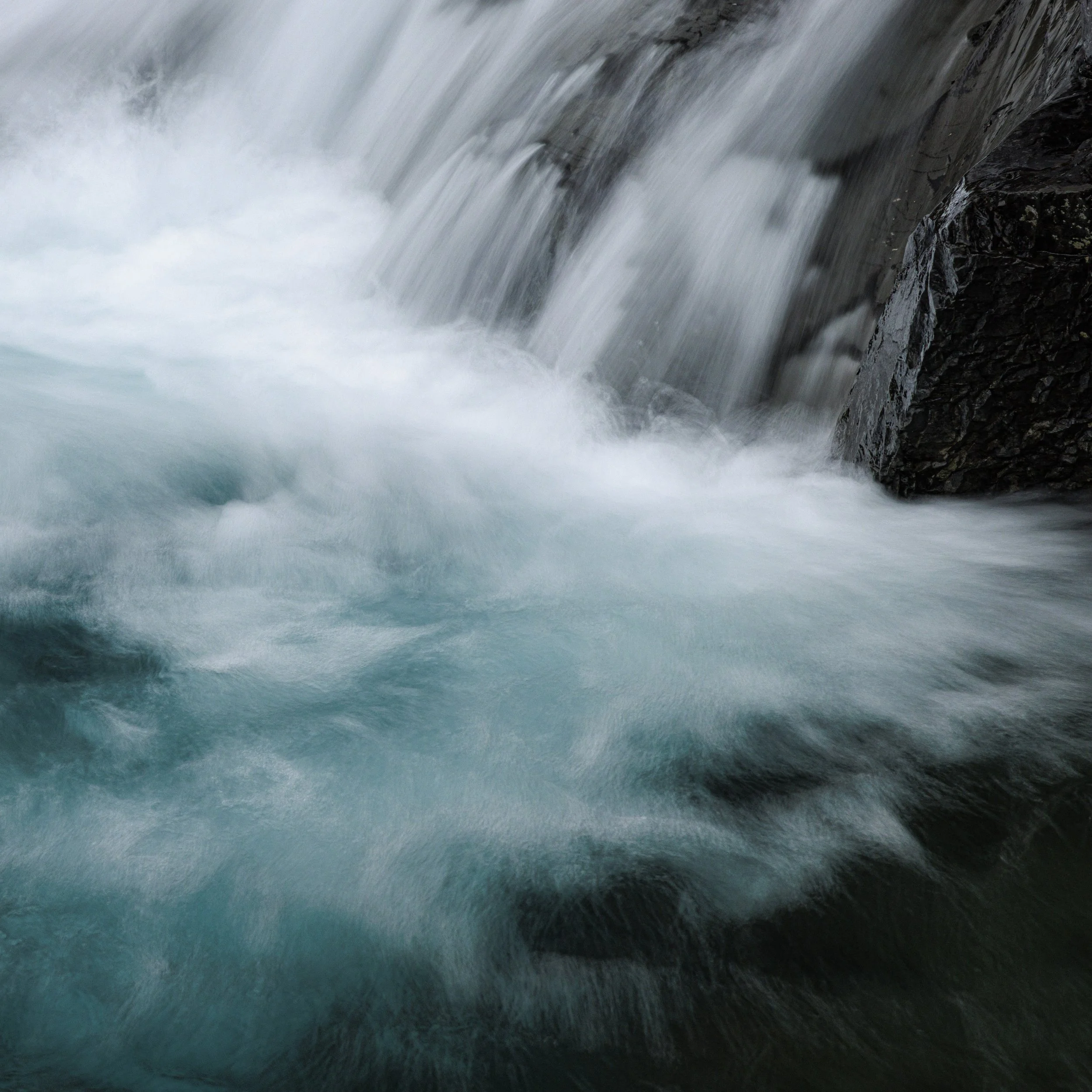 Skútafoss-lower-falls-2.jpg