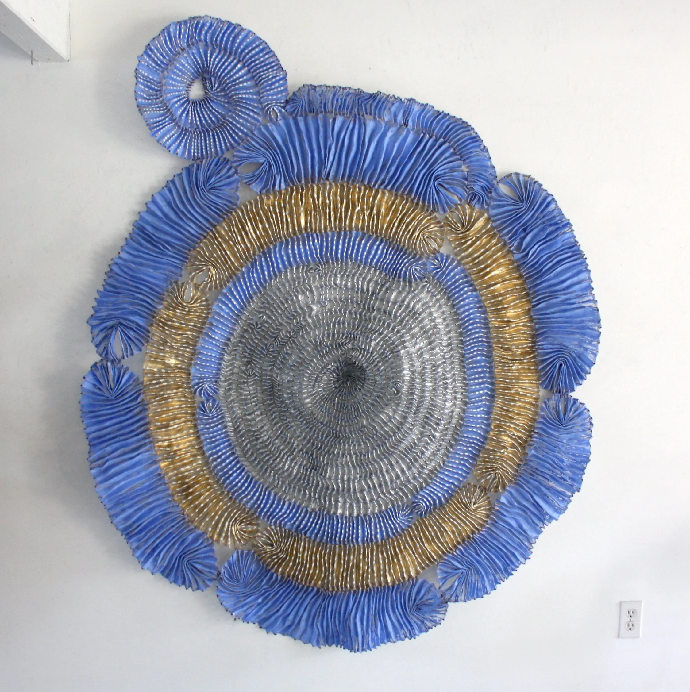 Sujoon - Periwinkle Gold Ring