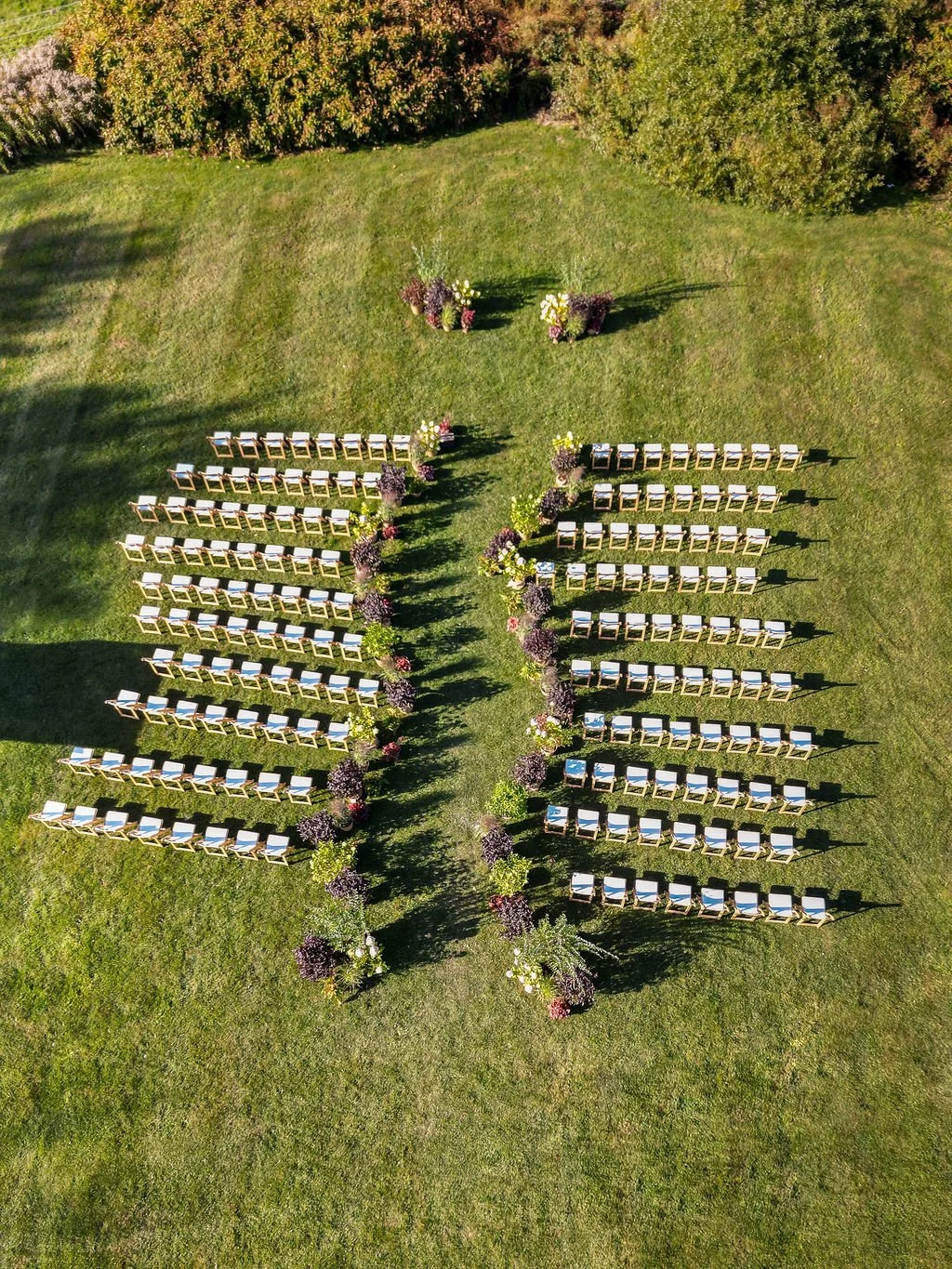 Venue:  Topnotch Resort Photography:  Sarah Peet Florals + Design:  Clayton Floral